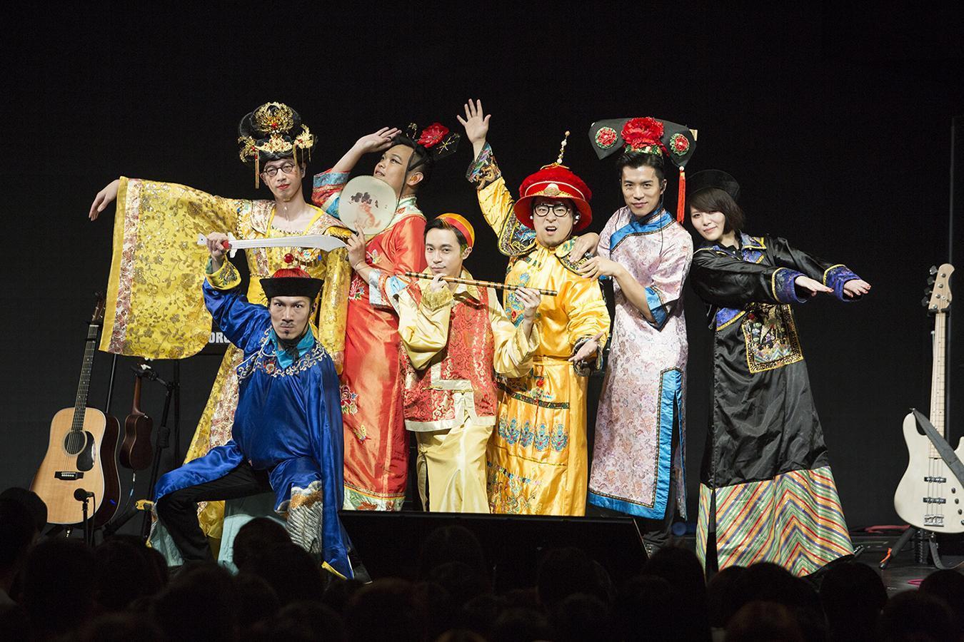 蘇打綠在休團期間各自有人生規劃,青峰單飛出輯、家凱出國進修、小威打造副業……馨儀結婚懷孕各自精采。 (環球提供)