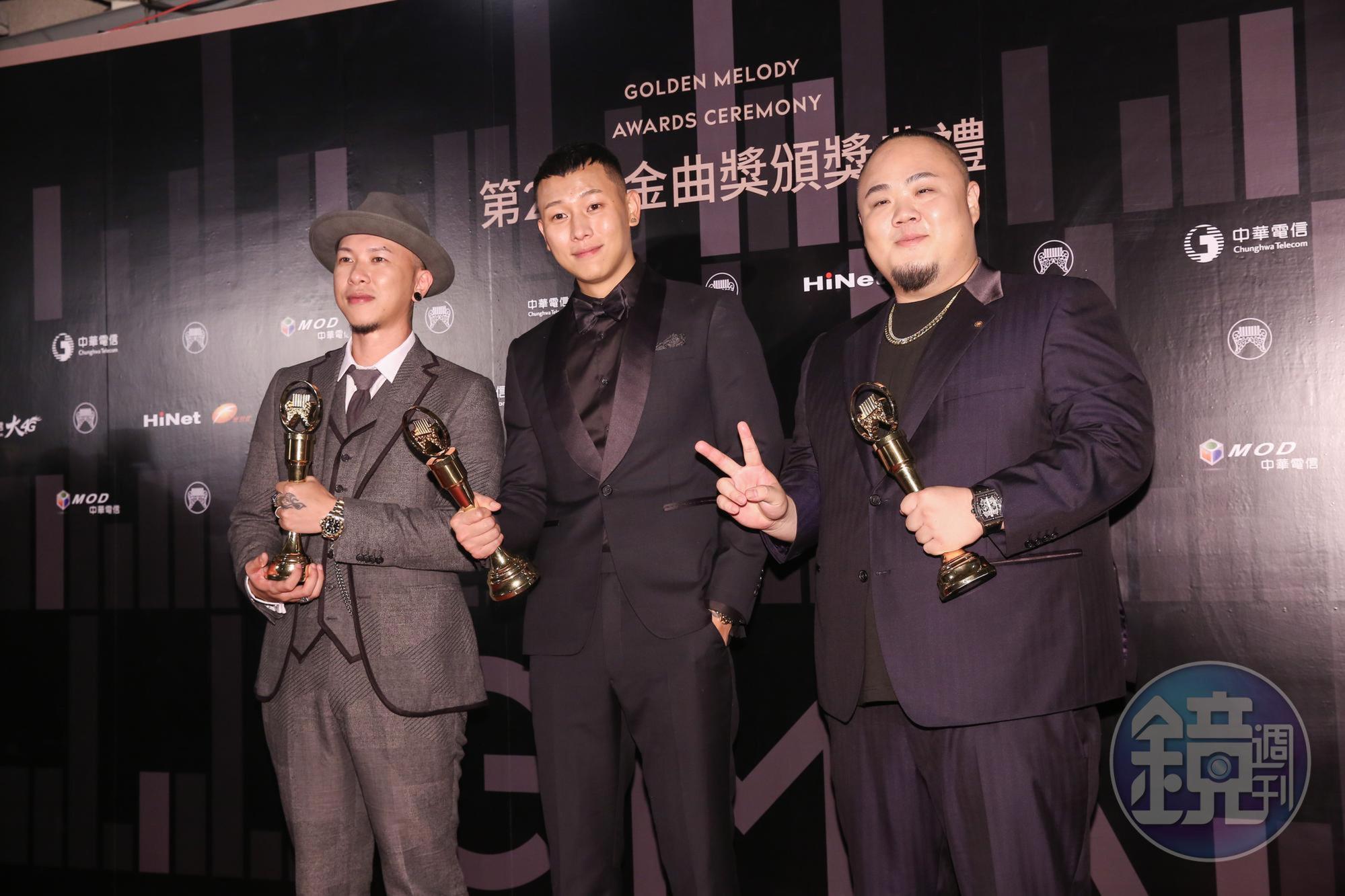 嘻哈團體頑童MJ116奮鬥14年，贏得最佳演唱組合獎。