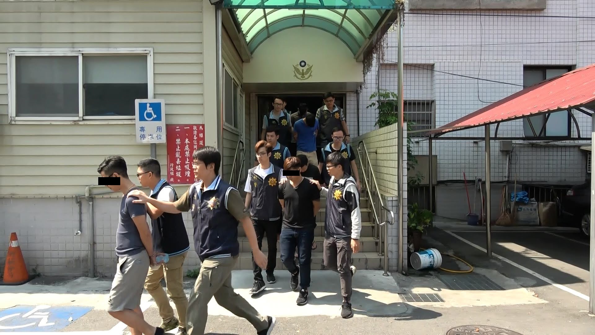 新莊分局破獲以徐嫌為首的犯罪組織。(翻攝畫面)