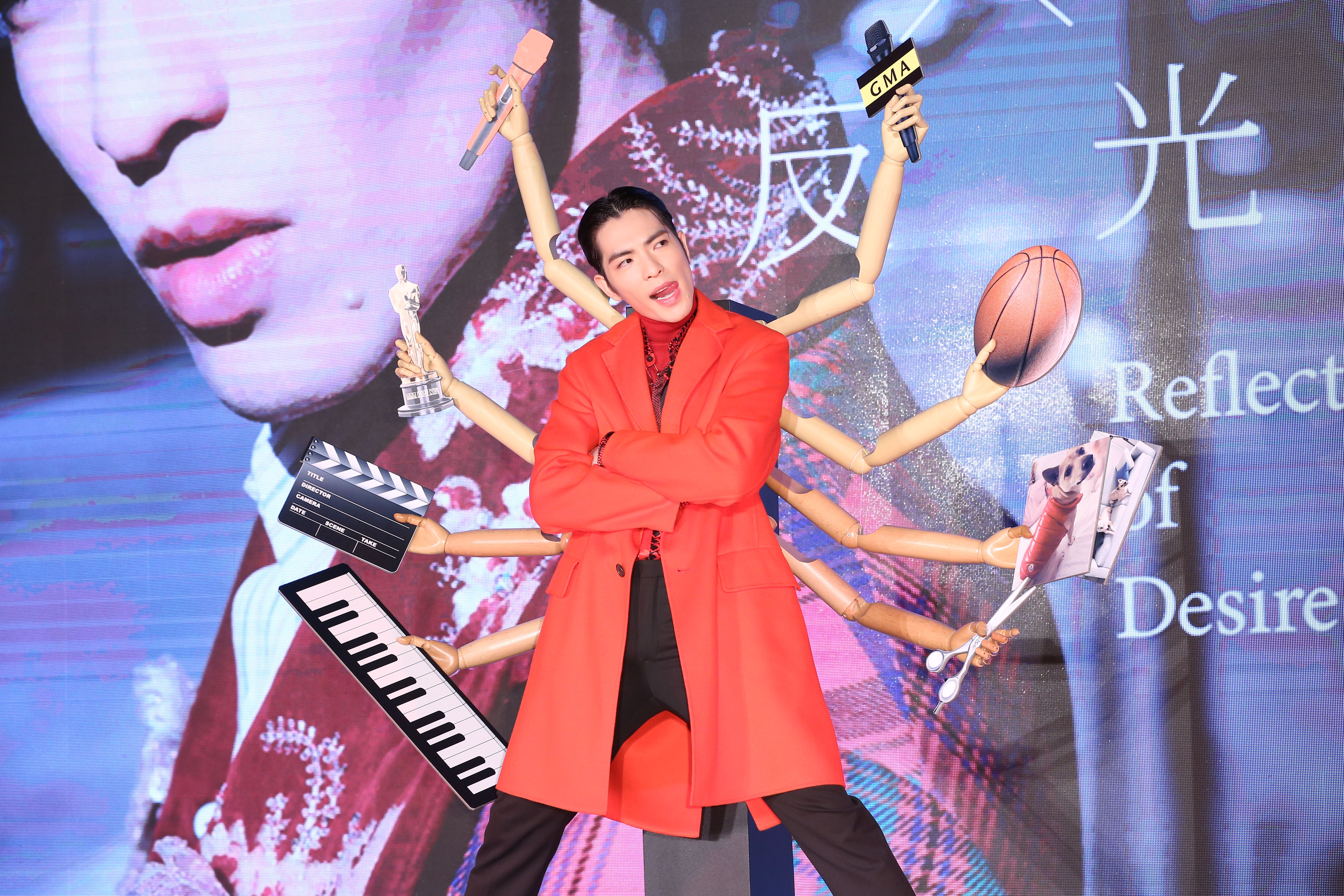 蕭敬騰時隔4年，再推新專輯《欲望反光》。