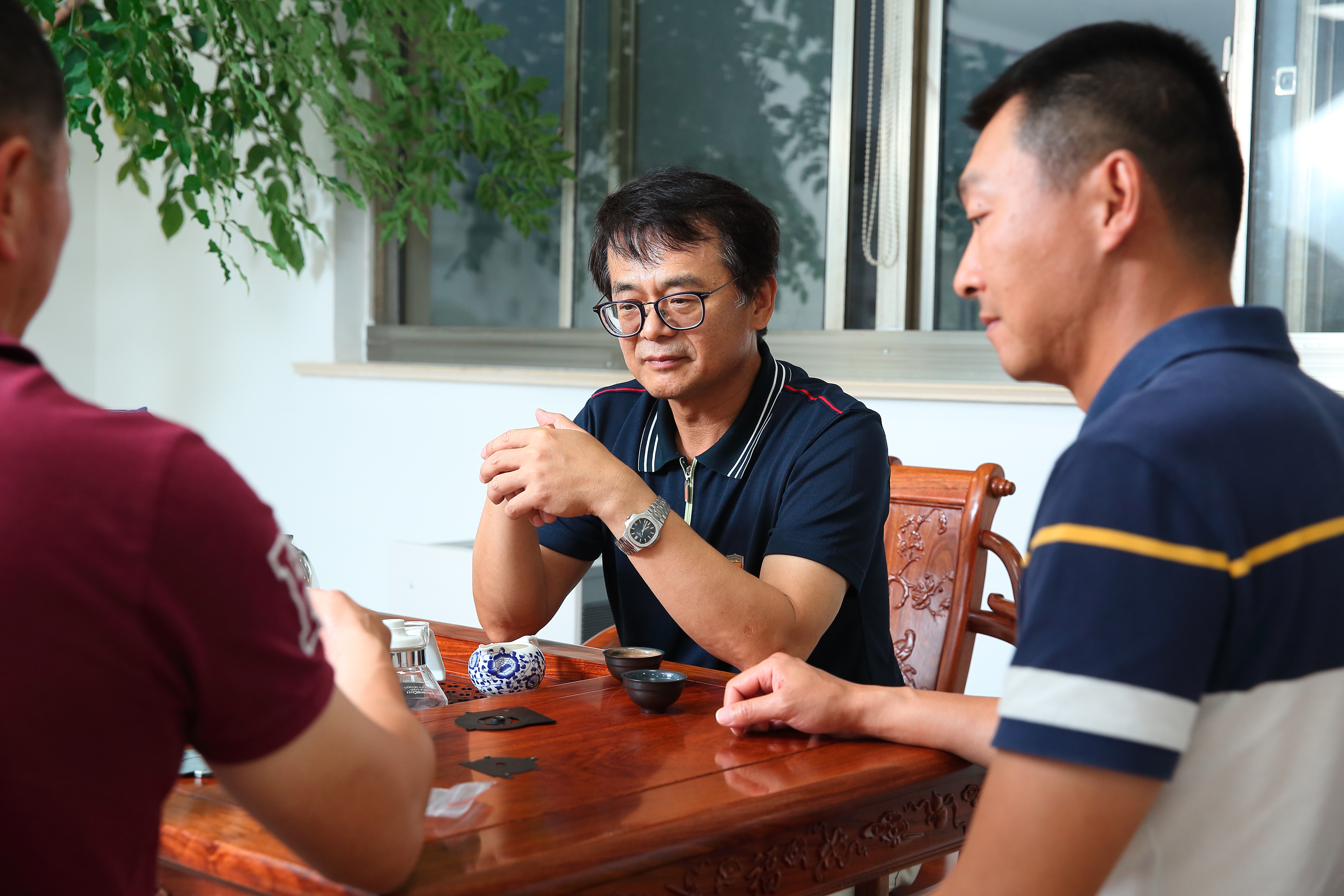 許振焜識人惜才，網羅好手，合力壯大安力國際規模。