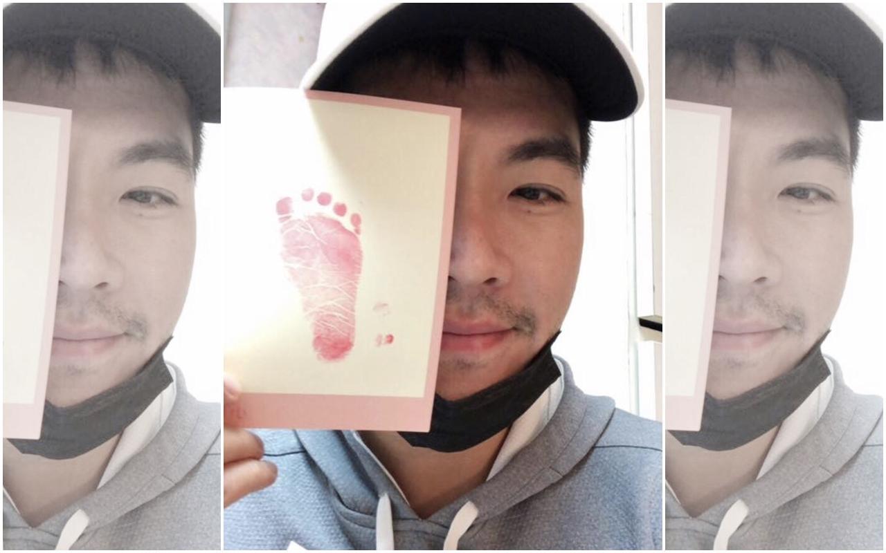 王傳一當爸了,臉書po出愛女小腳印。(翻攝自王傳一臉書)