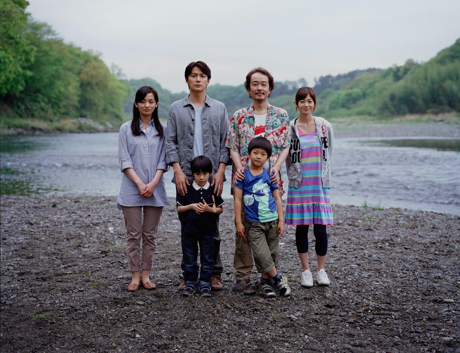 從2013年《我的意外爸爸》開始，是枝裕和不斷在作品中探討家庭與血緣之間到底有何關係。（傳影互動提供）