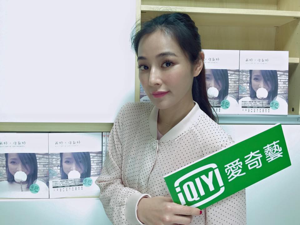 陳怡蓉的老公很喜歡送陳怡蓉愛馬仕包，數量頗驚人。（翻攝自陳怡蓉臉書）