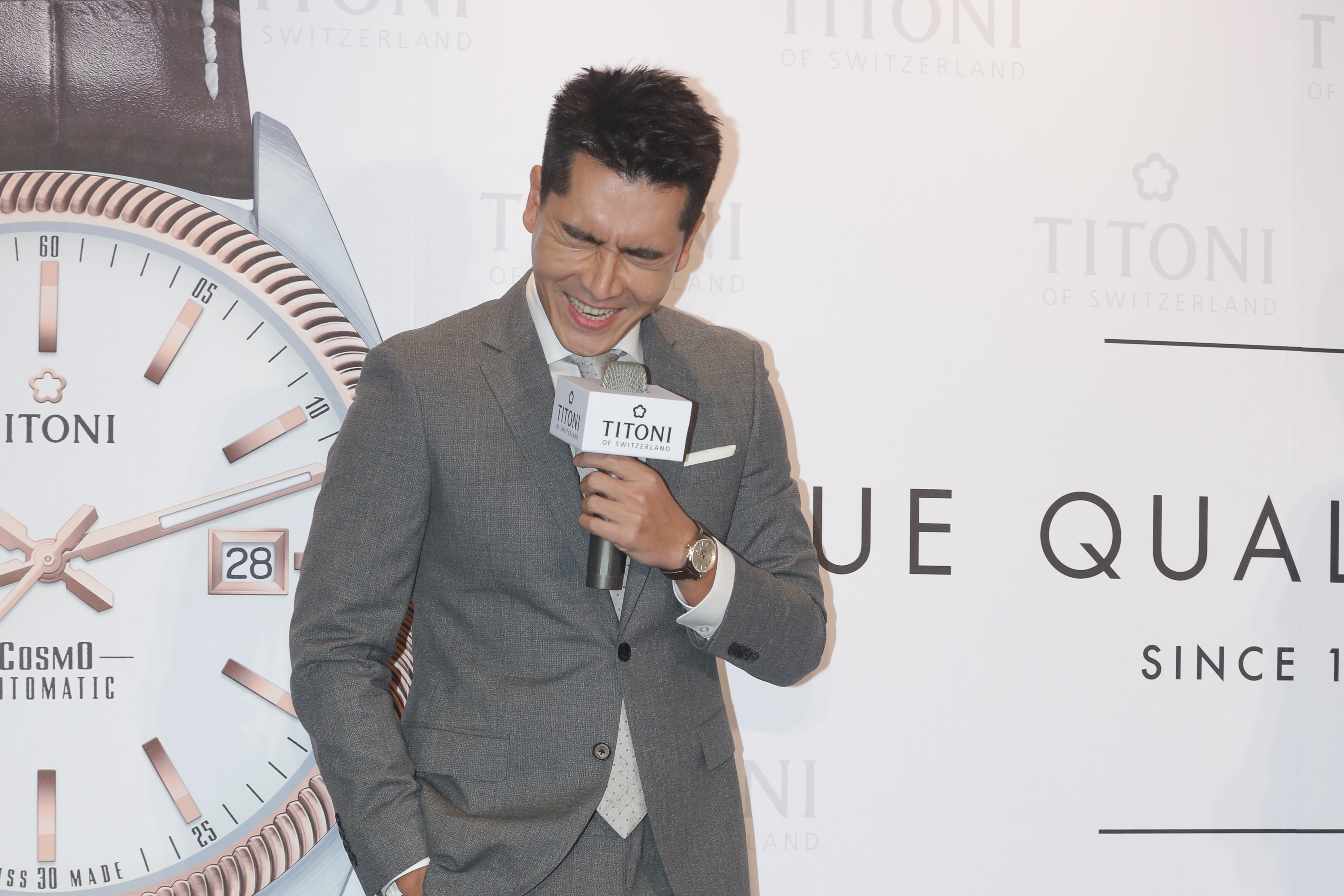 王傳一談到愛女，開心到滿面春風。