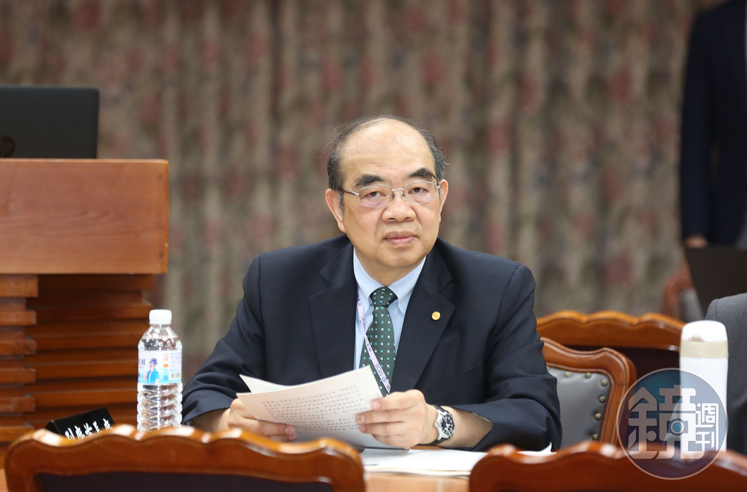 監察院今認為，吳茂昆有違利益迴避、公務員服務法之嫌，依法提案彈劾。