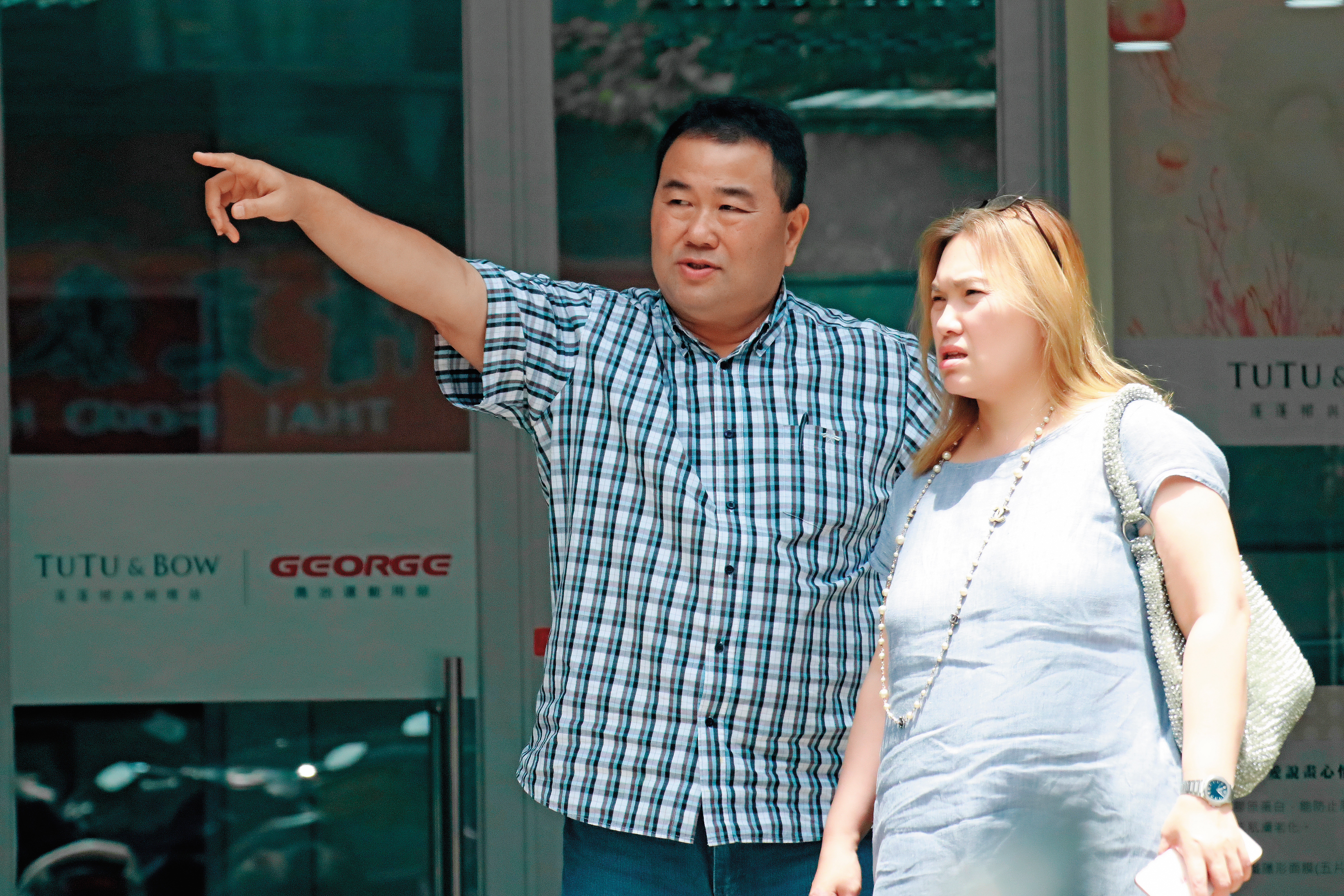 華霏公司董事長陳珮雯與總經理趙士強雖為上司、下屬，情誼卻遠超於此。