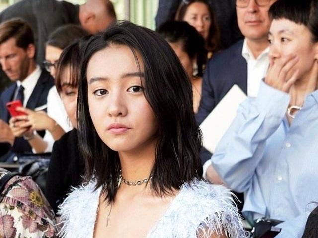木村光希亮相巴黎時裝週。(新浪娛樂)