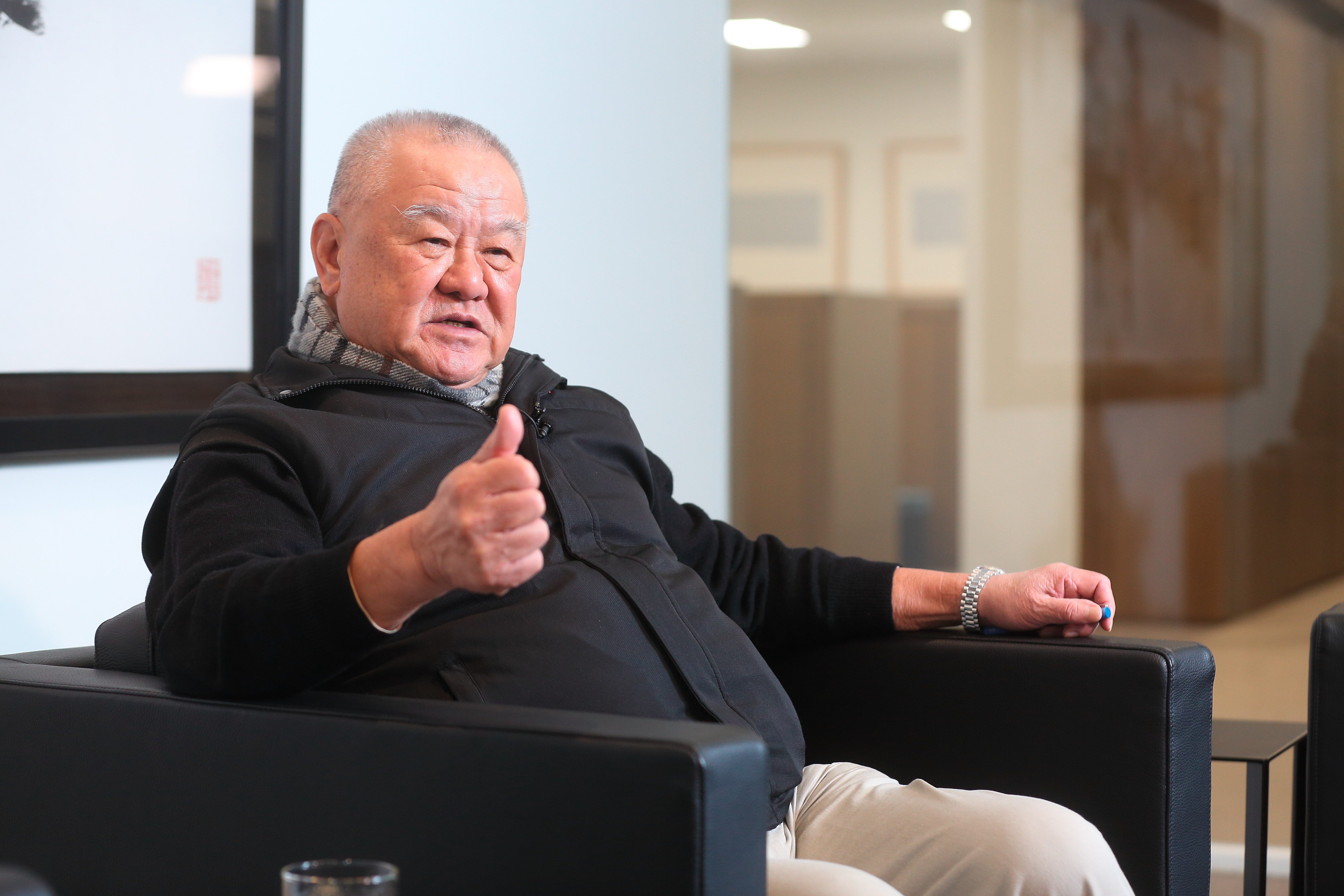 林伯豐認為，政府通過修法僅需3個月就可召開臨時股東會，時間實在太短。