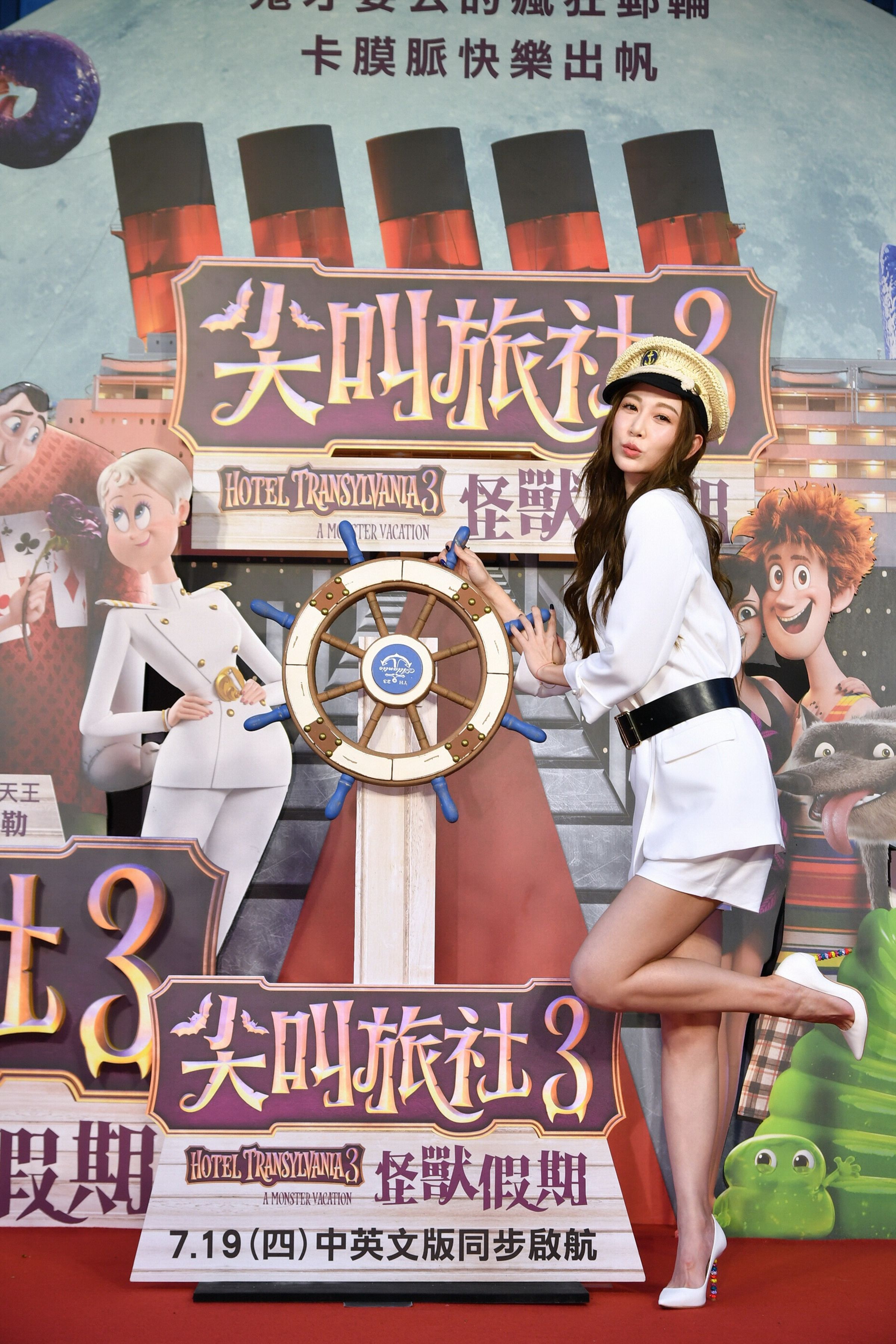 之前在臉書發曖昧文被誤以為要結婚，曾莞婷表示現階段以工作為重，但片中的暖男德古拉卻是她的菜。（索尼提供）