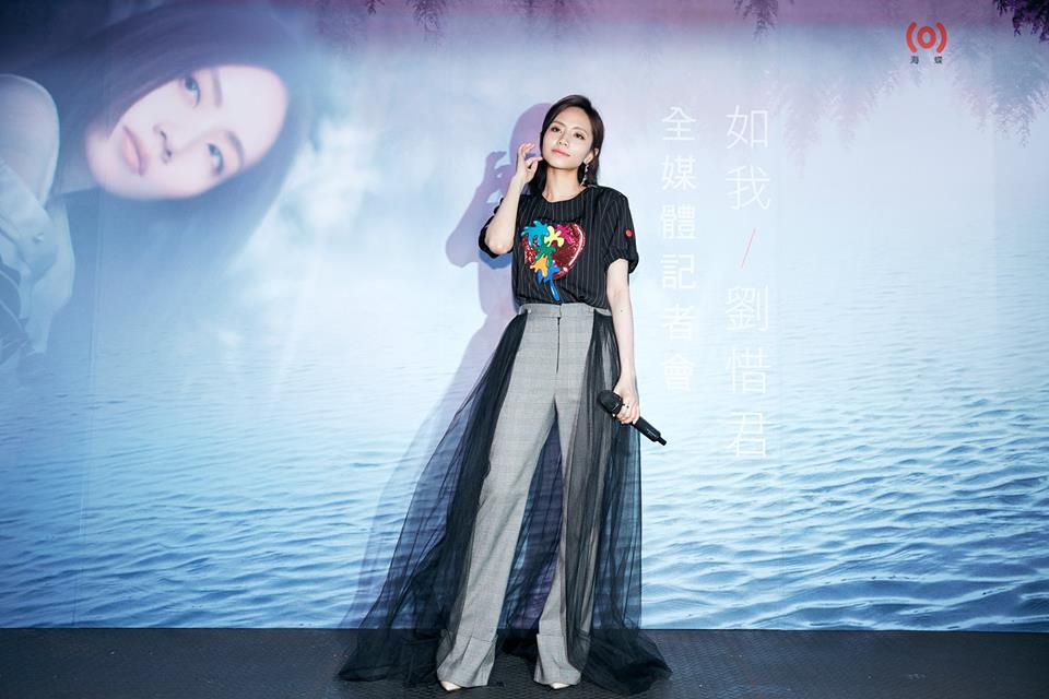 大陸歌手劉惜君日前來台灣宣傳新專輯《如我》，趁機大吃台灣美食。（娛樂嘿新聞提供）