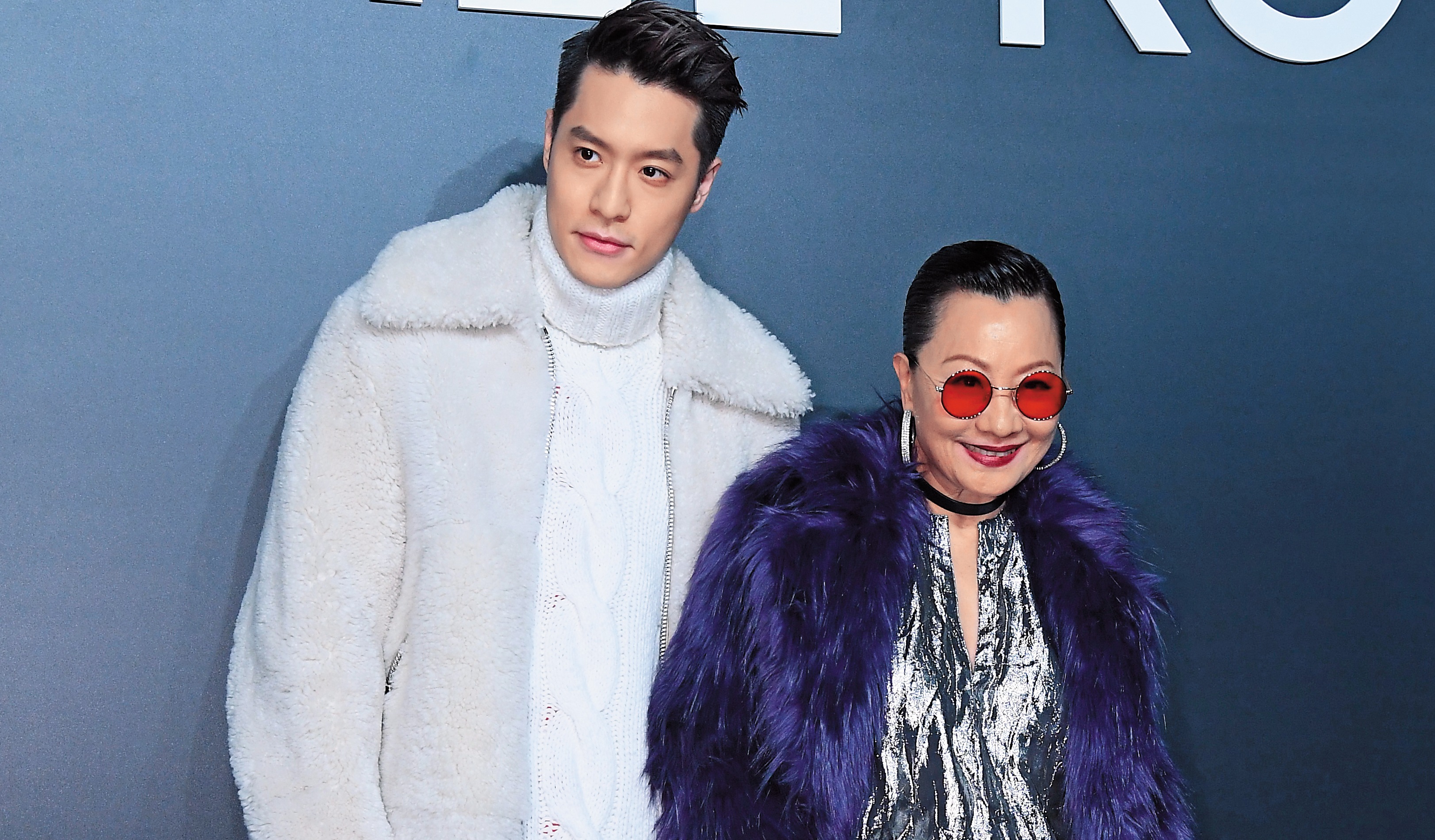 周湯豪出道後有星媽比莉（右）打理演藝工作，周湯豪一路被冠上「媽寶」稱號，連帶讓他的表現也被外界打了折扣。（東方IC）