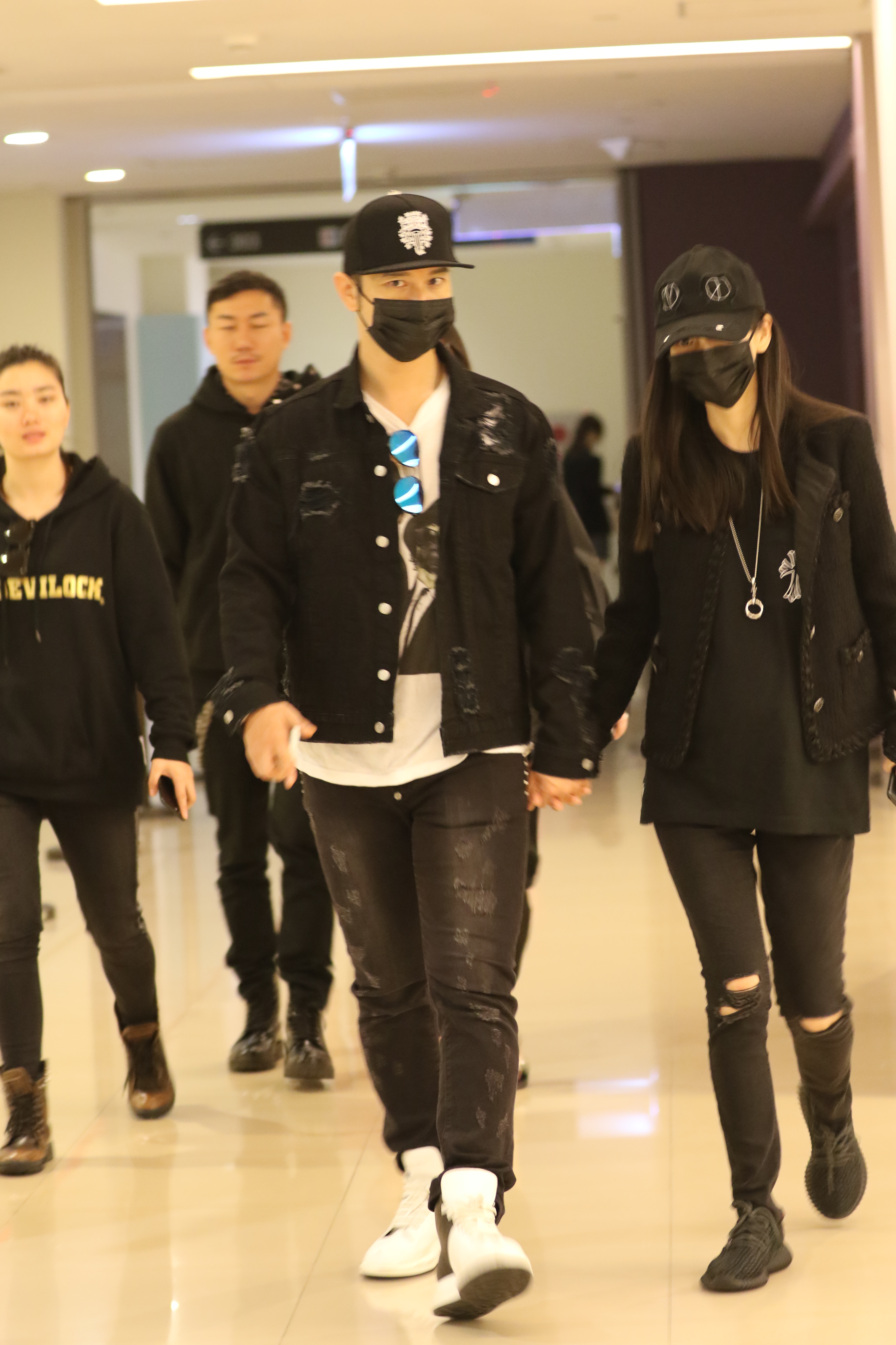 黃曉明到台北工作，Angelababy跟他同行，夫妻一起到故宮賞玩文物。