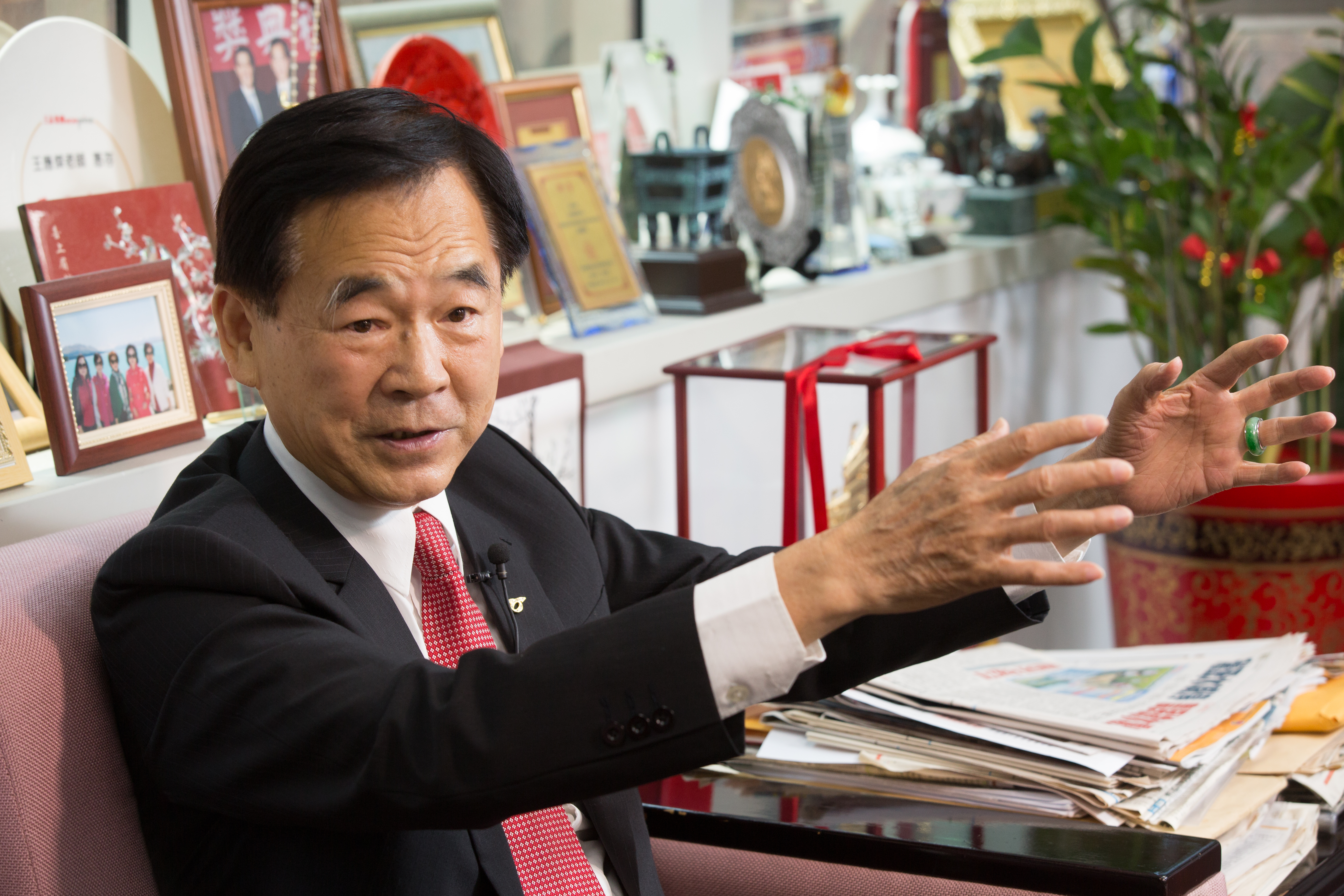 王應傑看中能源轉型商機，設立中佳電力公司，要跨界蓋天然氣發電廠。 