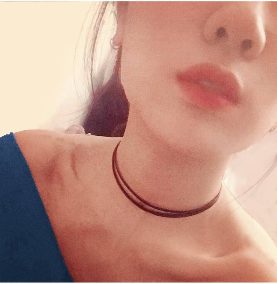H女一旦鎖定目標後,臉書大頭照就會換上美照,吸引官警上鉤。(當事人已變裝處理,翻攝H女臉書)