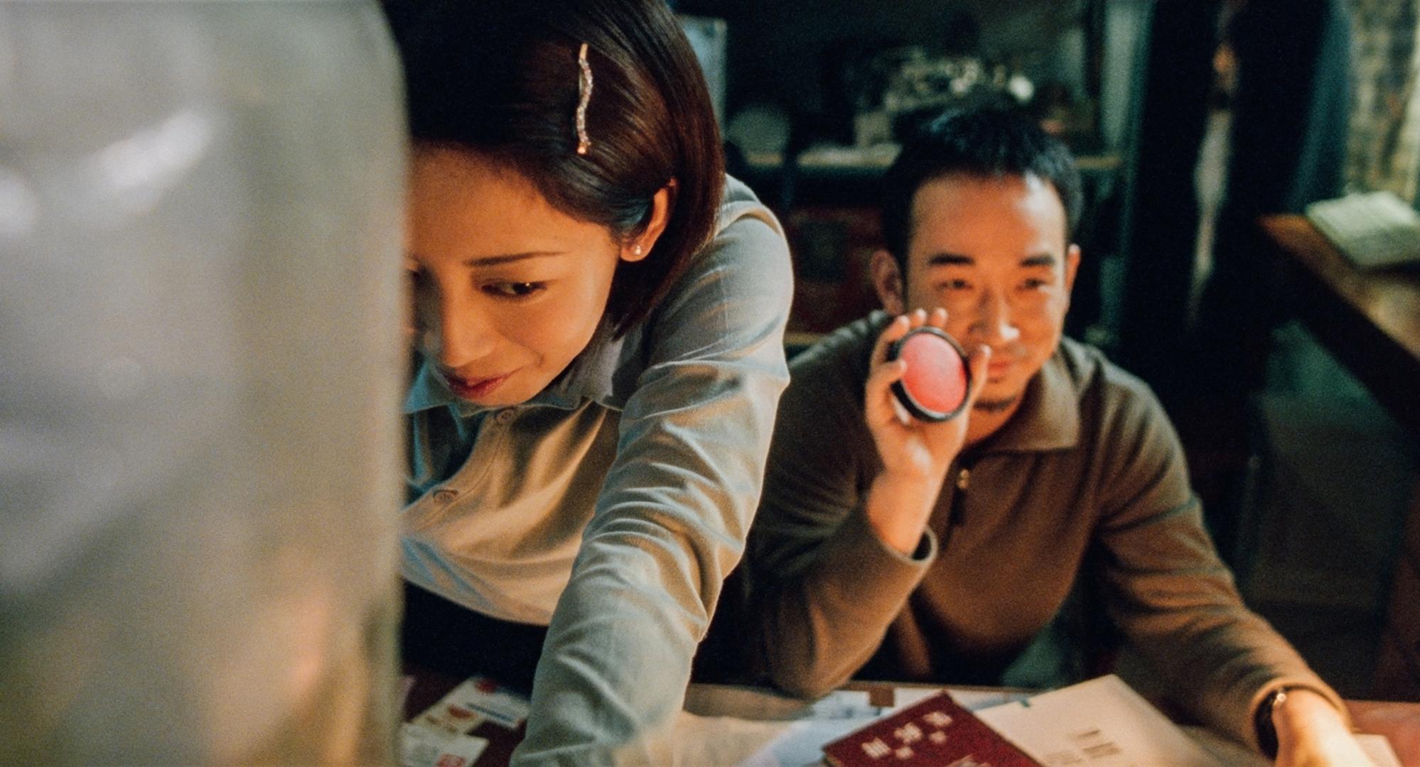 范筱梵(左)18年前的舊作《命帶追逐》數位修復版本將於7月13日全台上映。