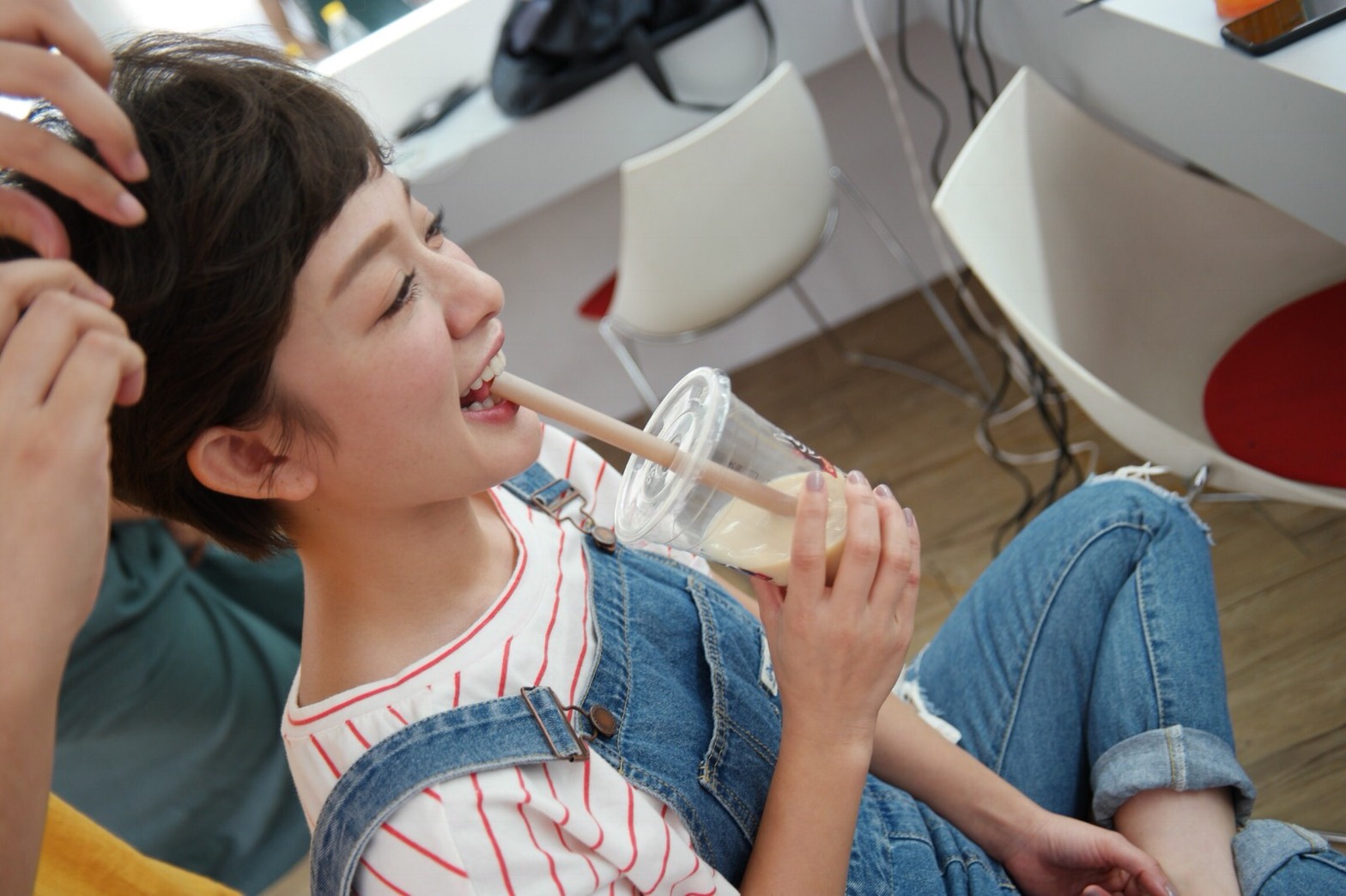 林彥君最近成立賣場直播賣東西，甘蔗纖維吸管更被她搶得獨家首賣。（林彥君提供）