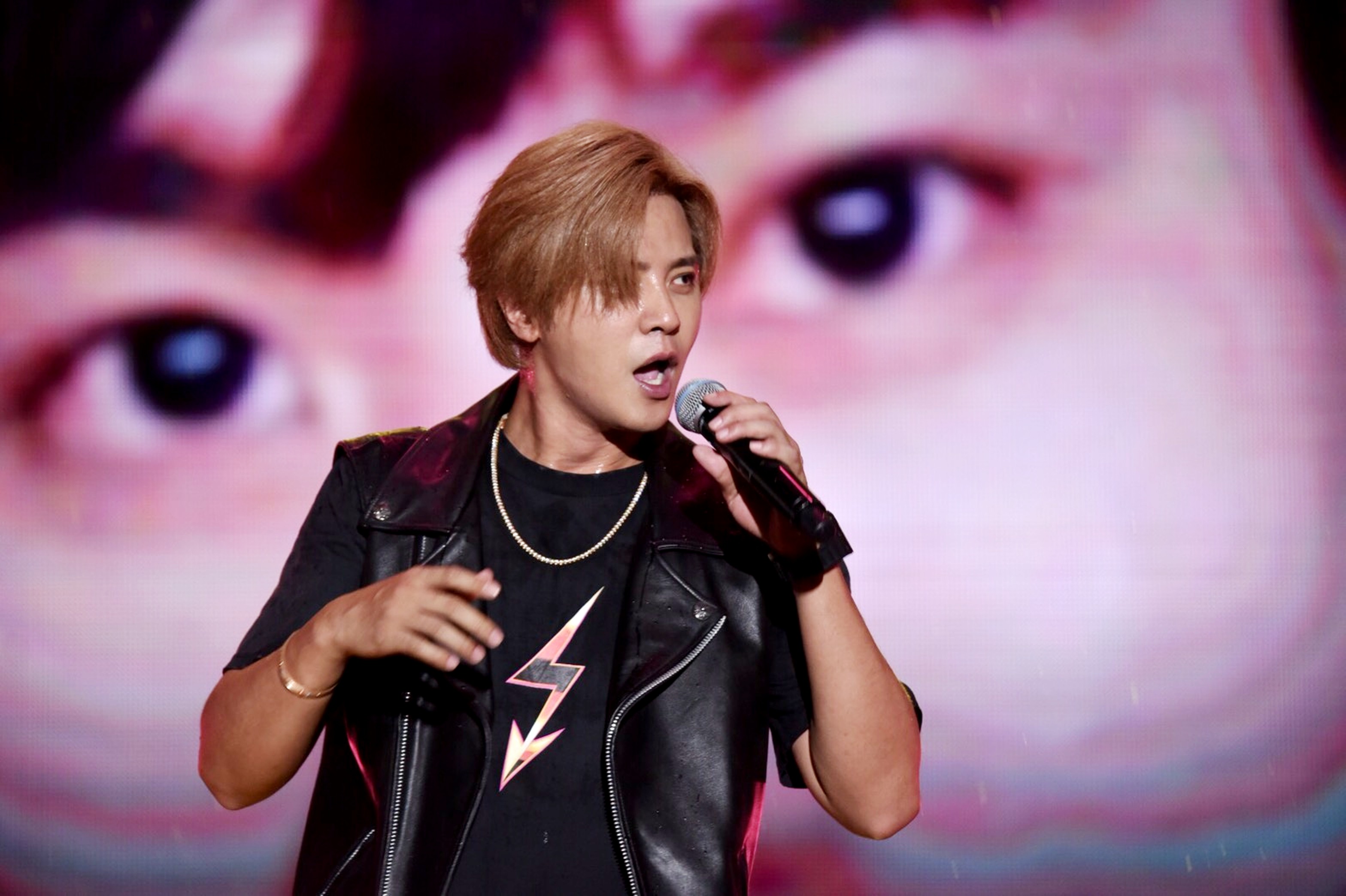 羅志祥在花蓮開唱，吸引大批歌迷到場聆聽。（三立提供）