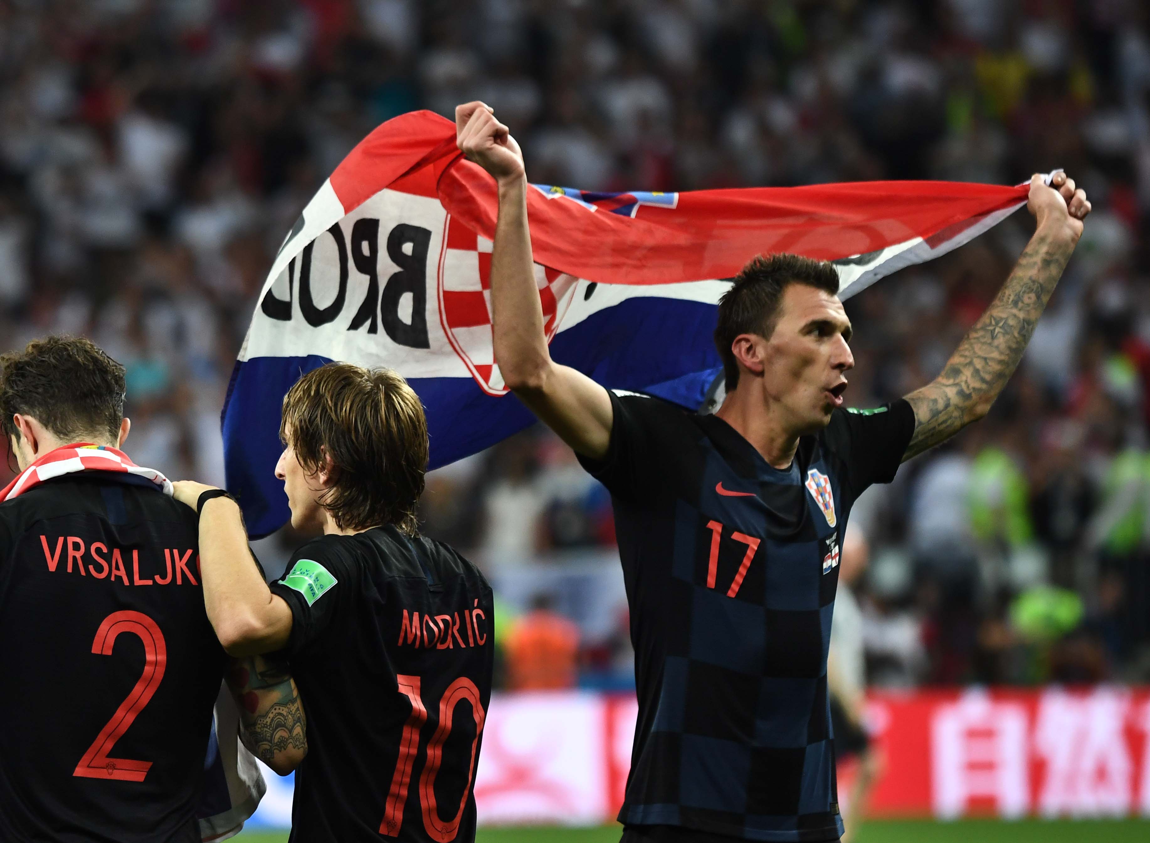 俄羅斯世足四強賽，克羅埃西亞上半場落後，下半場追平，更在加時賽一舉踢進關鍵的驟死球，成功擊敗英格蘭晉級決賽。（東方IC）