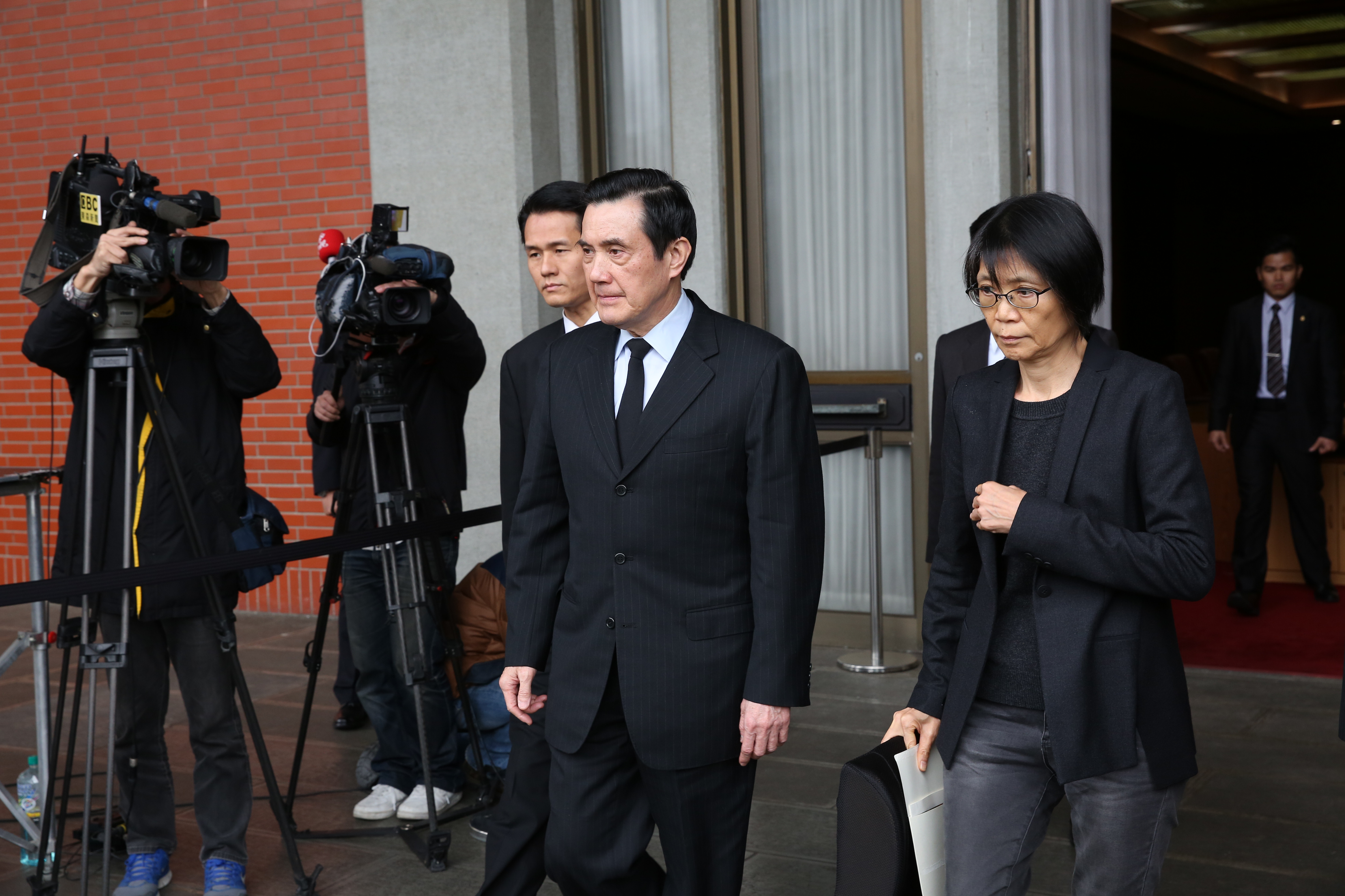 台北地檢署偵結三中案，根據錄音、國民黨高層咬馬證詞及內部簽文等鐵證將前總統馬英九起訴。