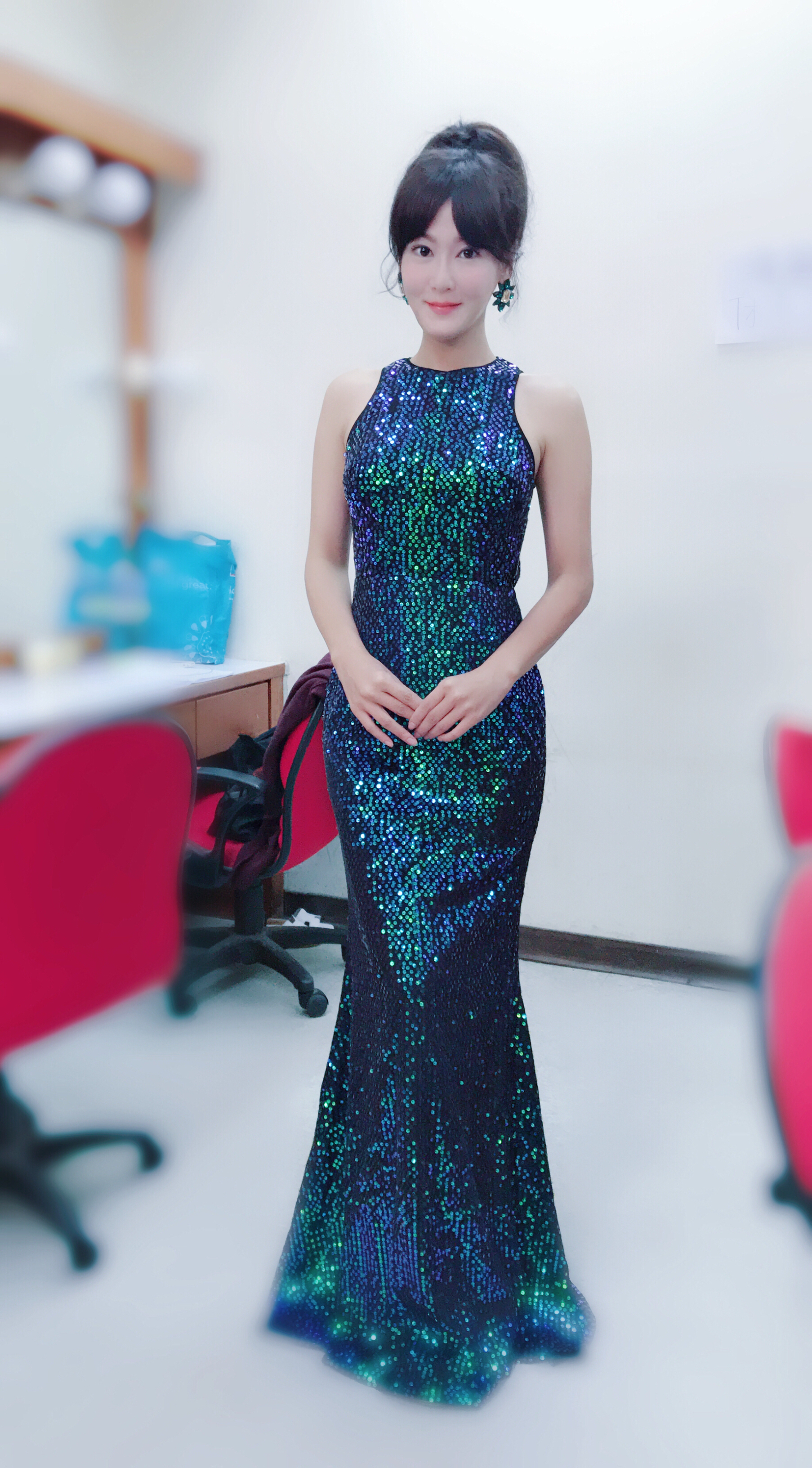 邱琦雯飾演歌女角色，花不少心思揣摩。（艾迪昇傳播提供）
