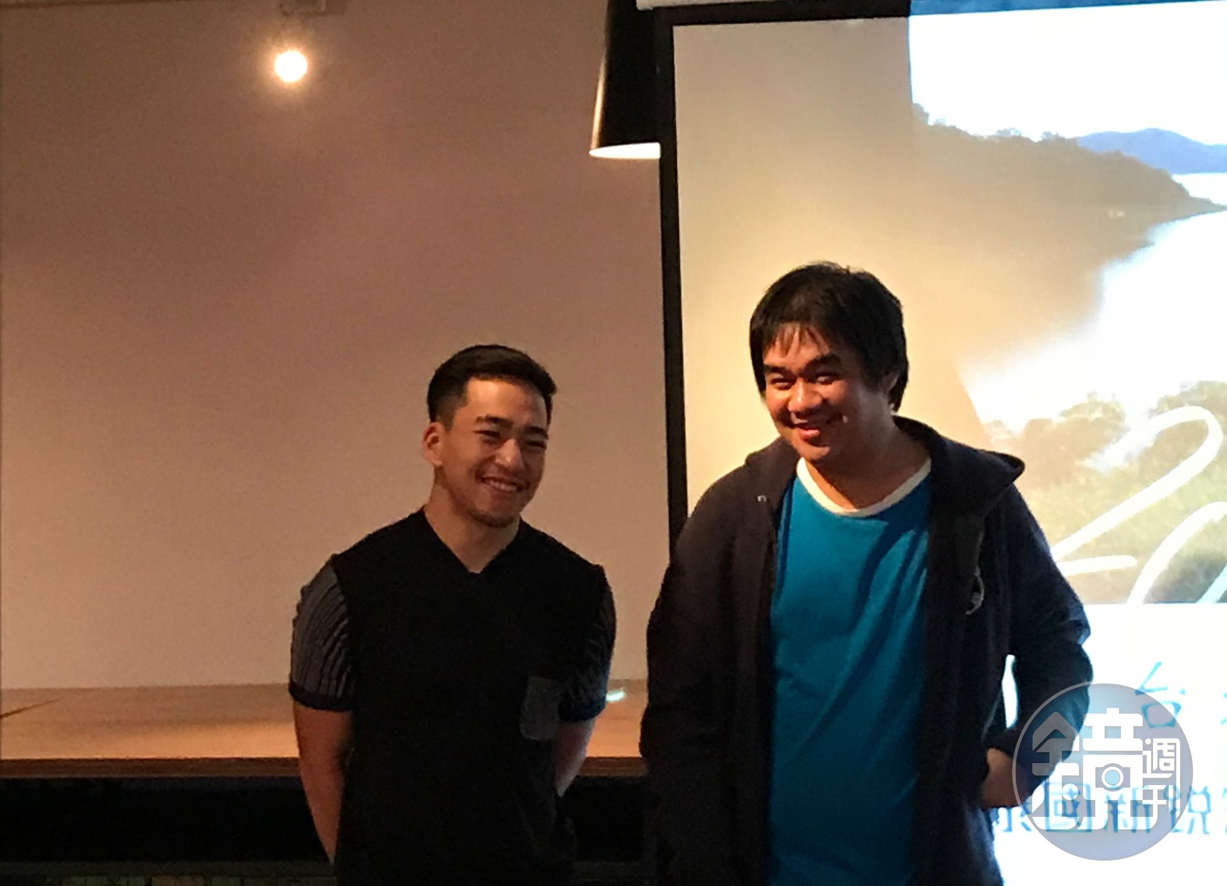 瓦拉共（左）與索拉育（右）是泰國新銳導演，目前都在準備長片中。（本刊照片）