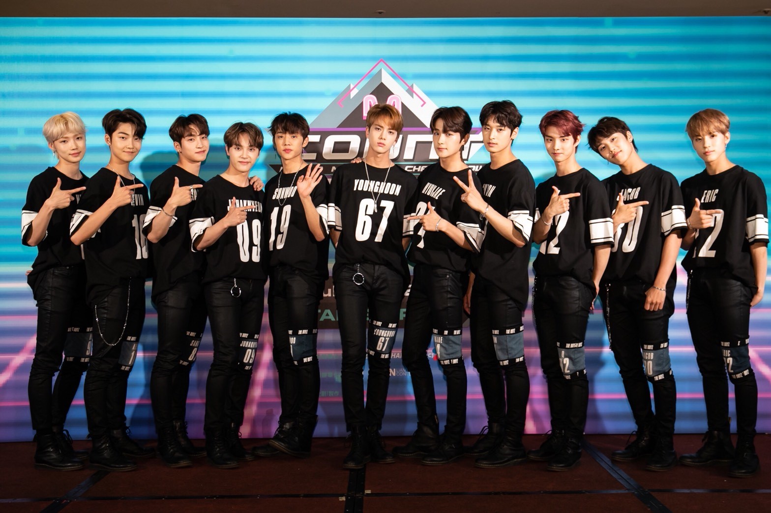 THE BOYZ訪台12缺1，只有NEW（左起）、KEVIN、上淵、鶴年、善旴、泳勛、賢在、柱延、Q、JACOB、ERIC11個成員。