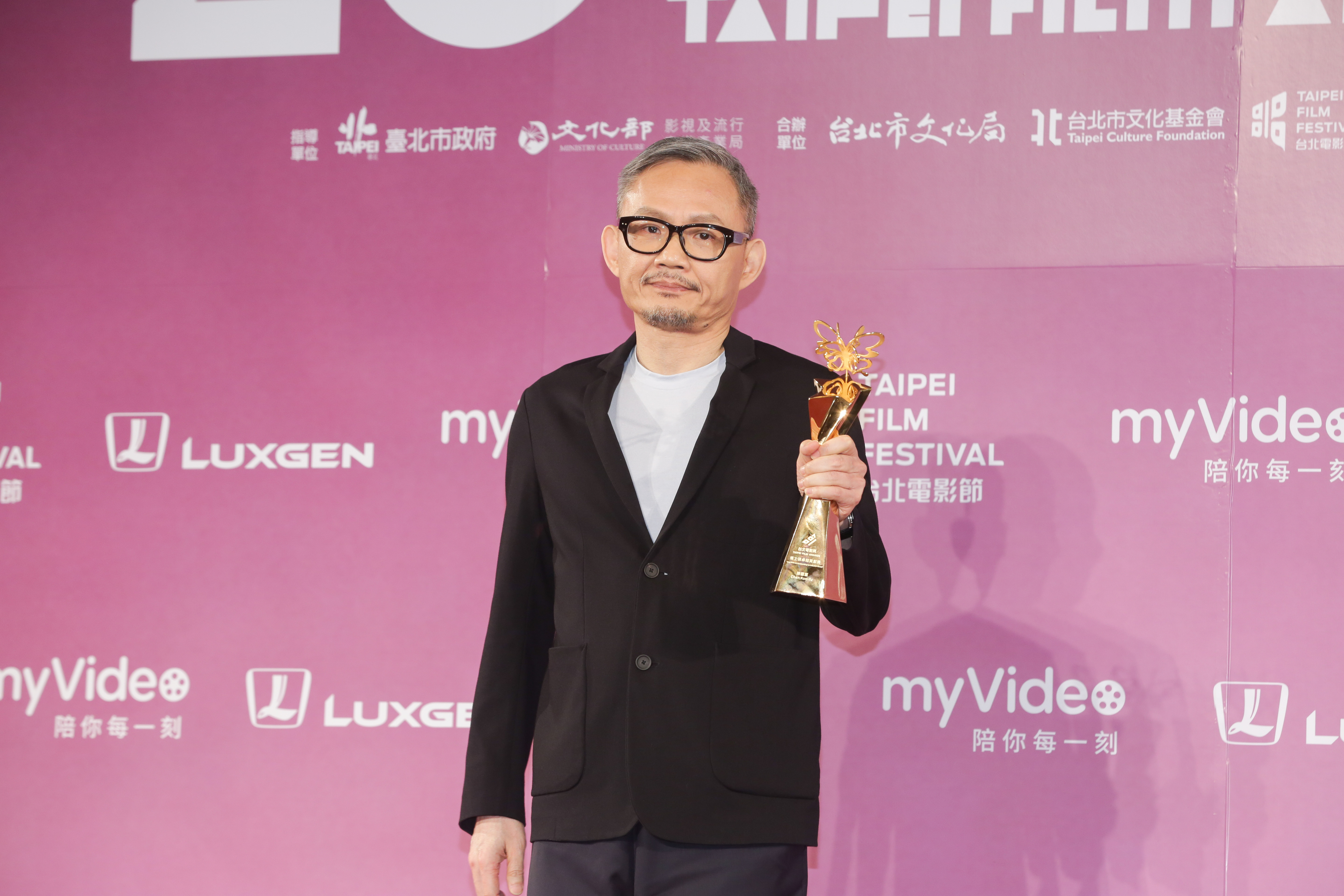 陳國富表示獲得卓越貢獻獎會刺激他做的還不夠。