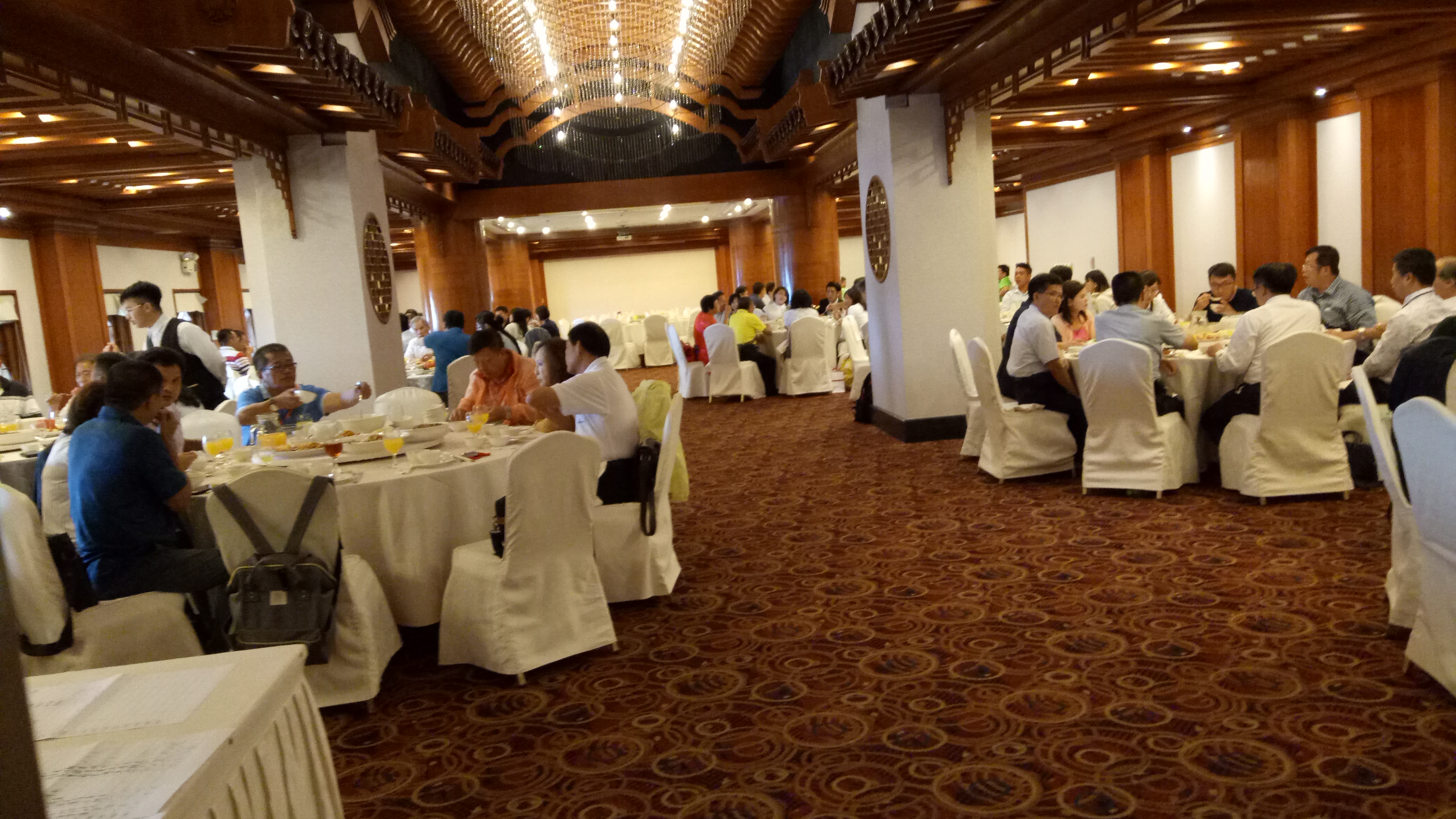 正國會聚餐的桌數最多。
