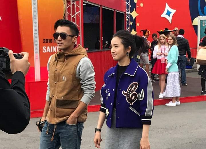 謝霆鋒個人節目《鋒味》最近飛到俄羅斯出外景，這次找來林依晨當嘉賓，在街頭拍攝時引來不少粉絲瘋狂。