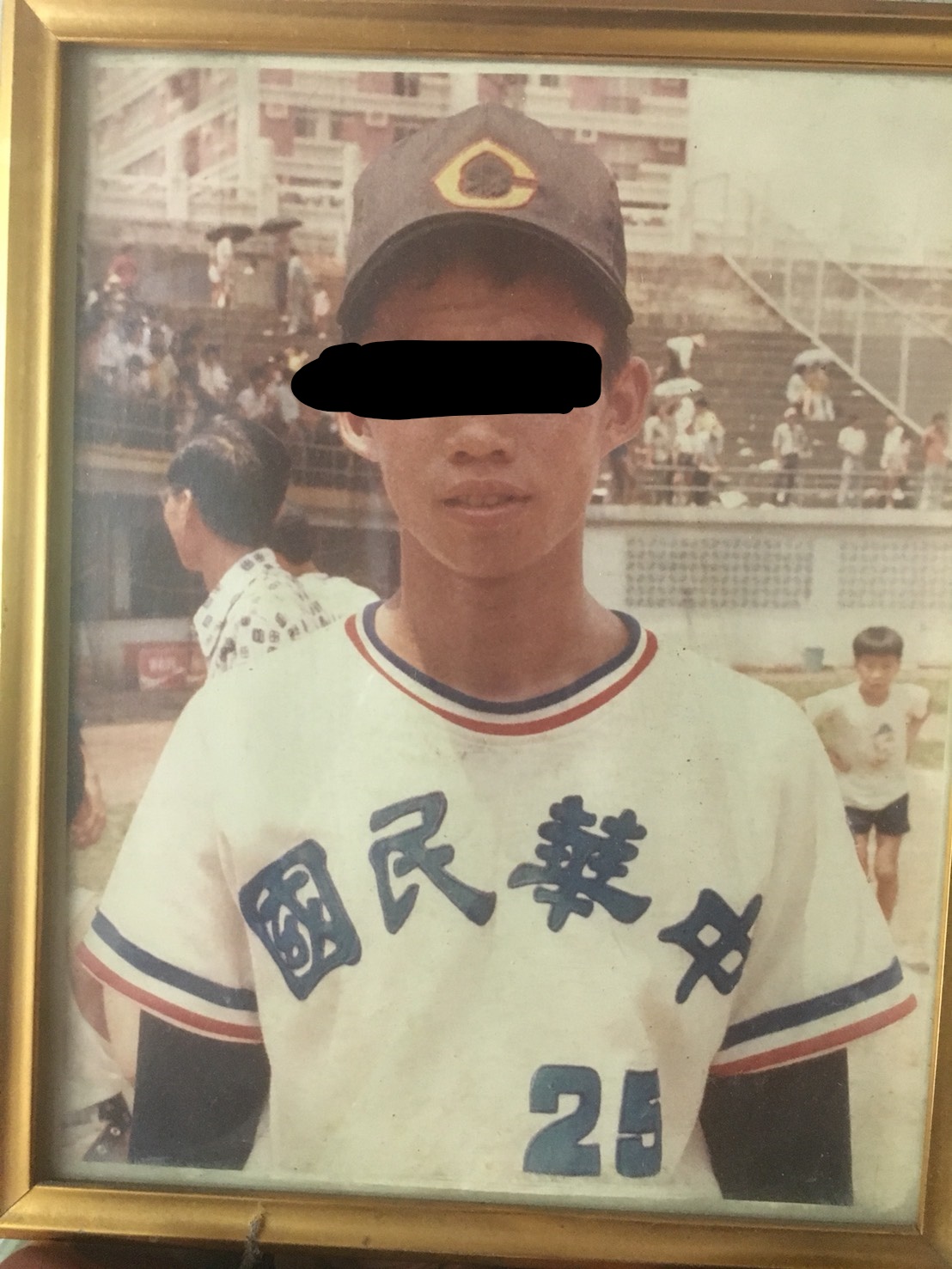 梁嫌曾與郭源治等名將同隊,並為台灣奪冠。(海巡署提供)