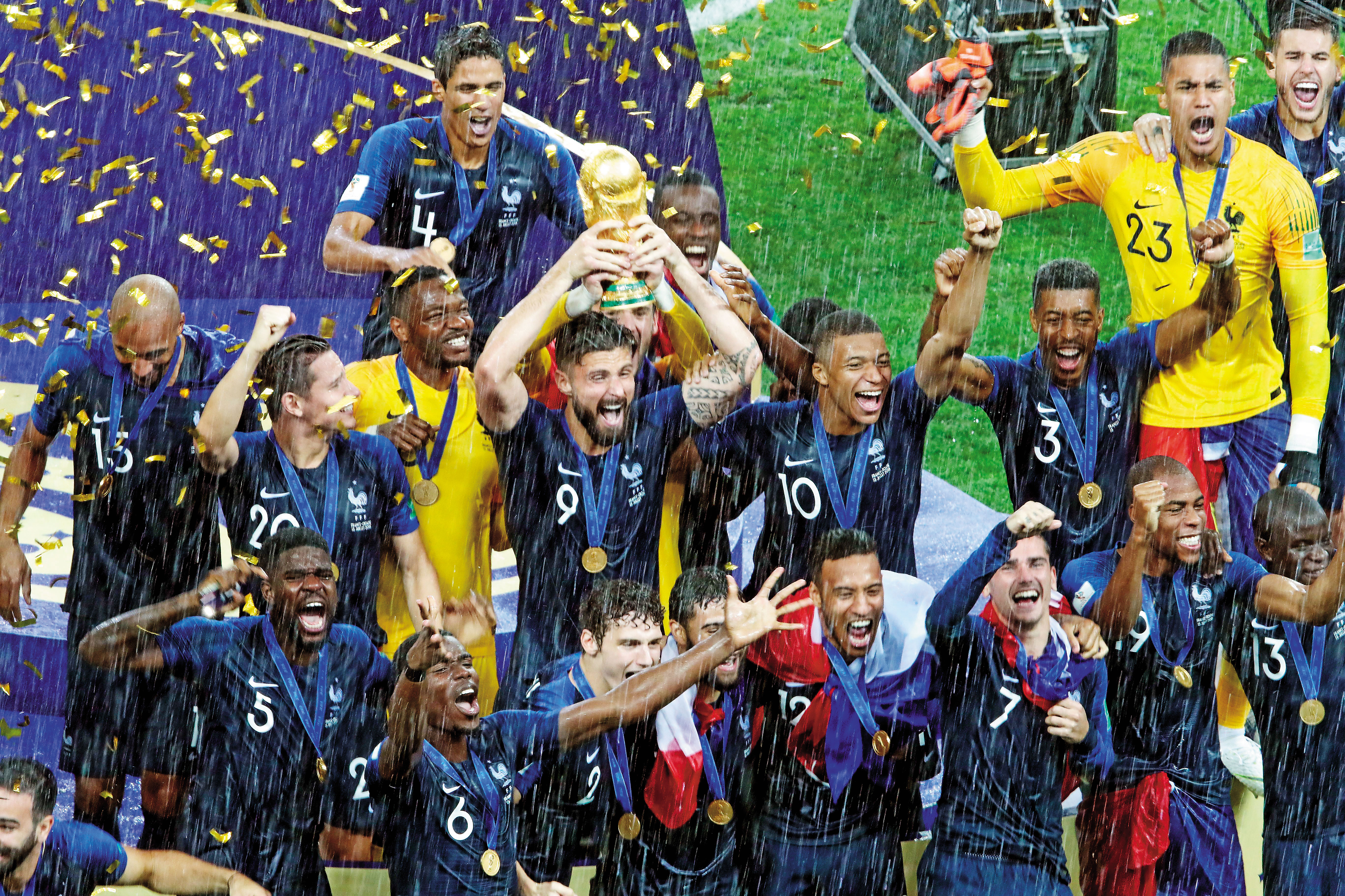 俄羅斯世界盃落幕，法國踢下冠軍金盃。（東方IC）