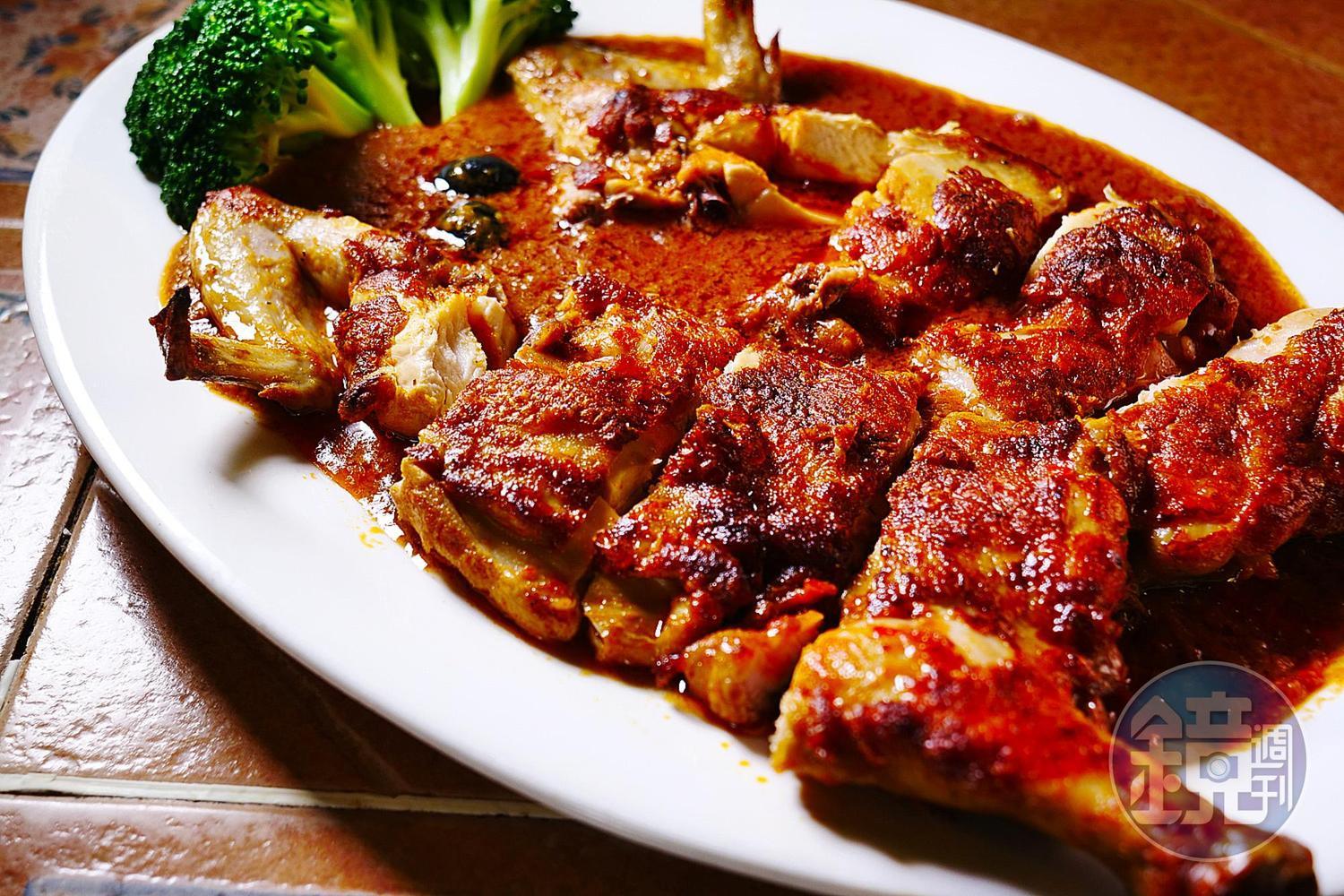「葡萄牙海鮮大燴飯」的粒粒白飯都吸飽海鮮精華。(澳門幣298元/份,約NT$1,103)
