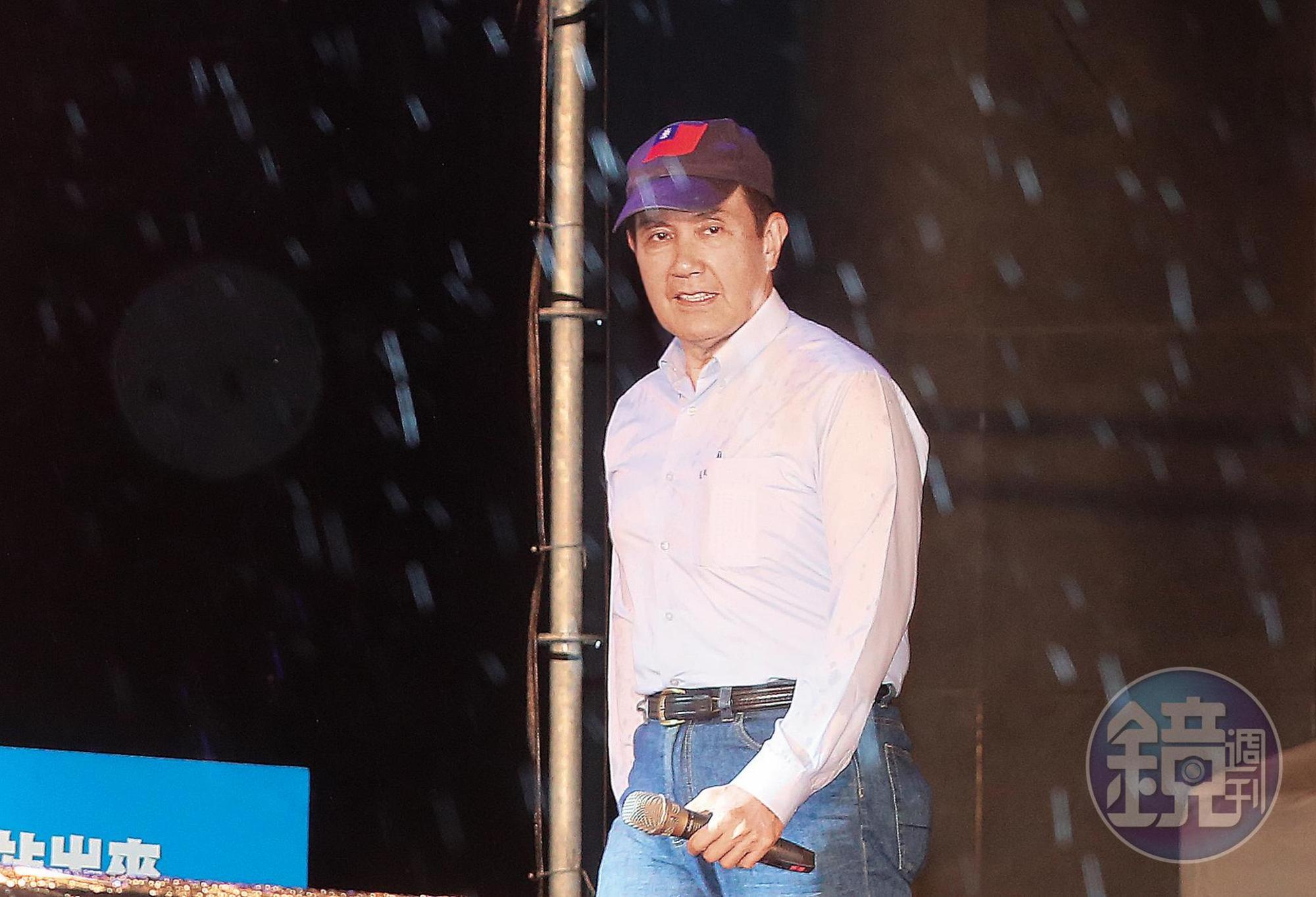 馬英九明知有違法之虞,仍堅持和余建新完成交易,引爆一連串黨產賤賣弊端。