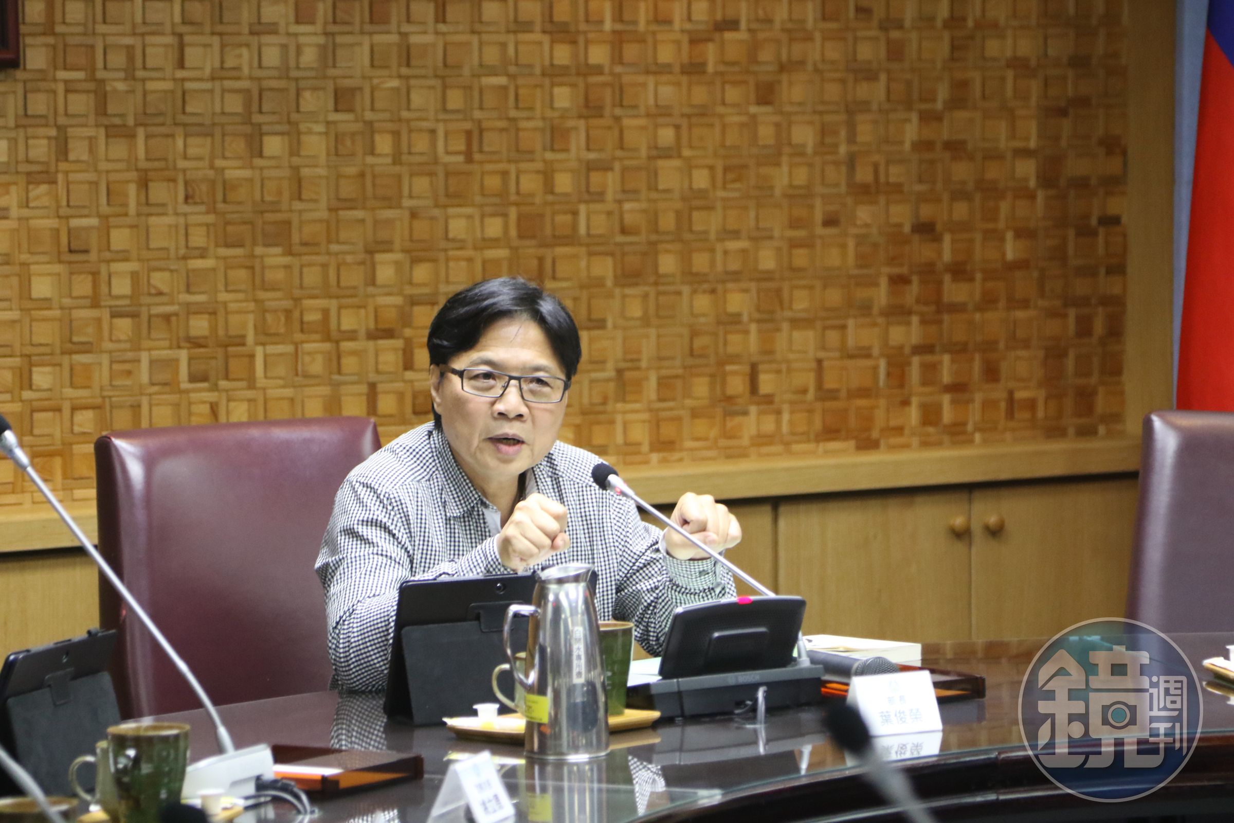 教育部長葉俊榮間接證實，正在找台大相關當事人請教、請益與討教當中。（教育部提供）