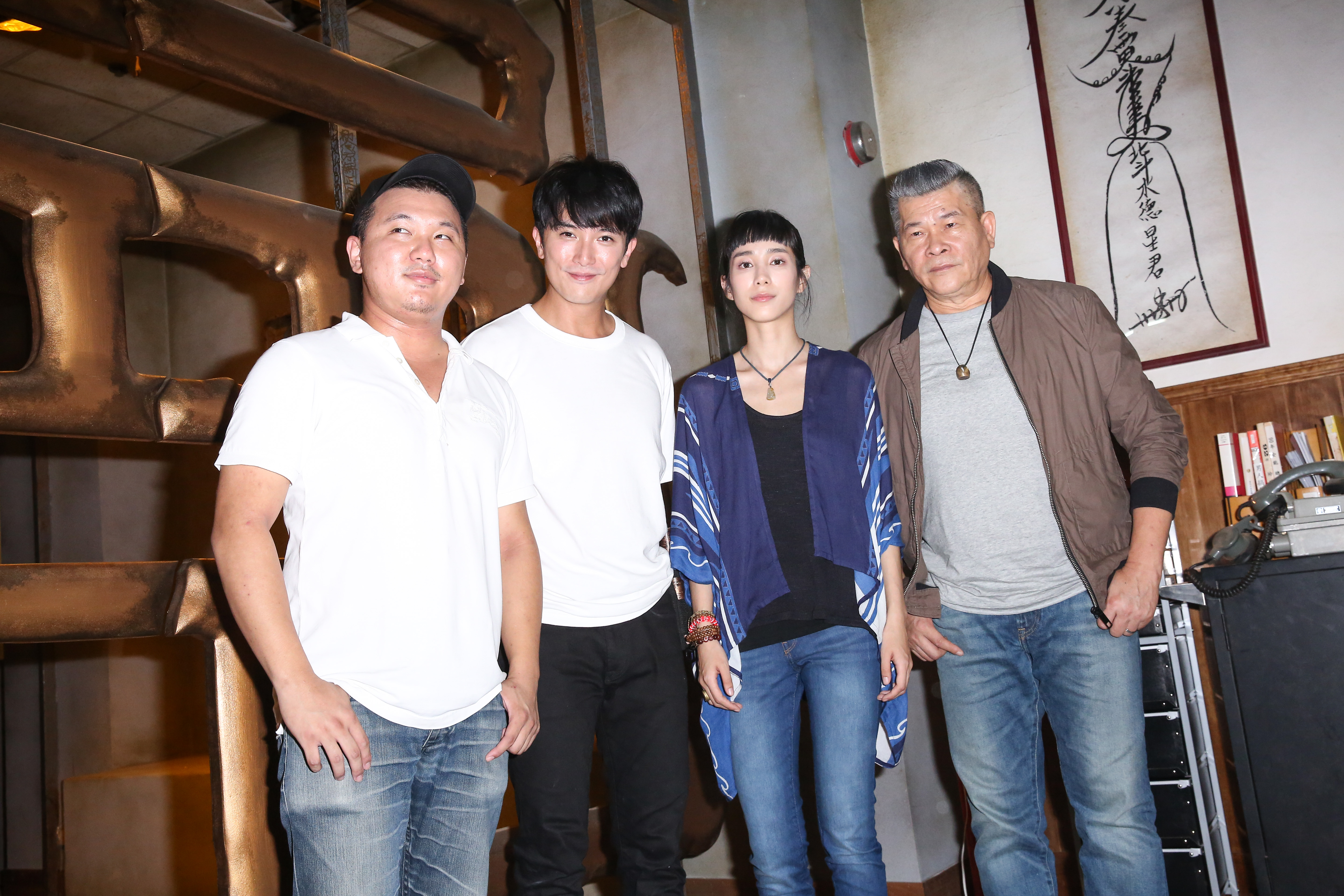 《第九分局》由澎恰恰、邱澤、温貞菱等人演出，邱澤的扮相十分年輕，而温貞菱也打破過往甜美形象，以酷帥造型現身。