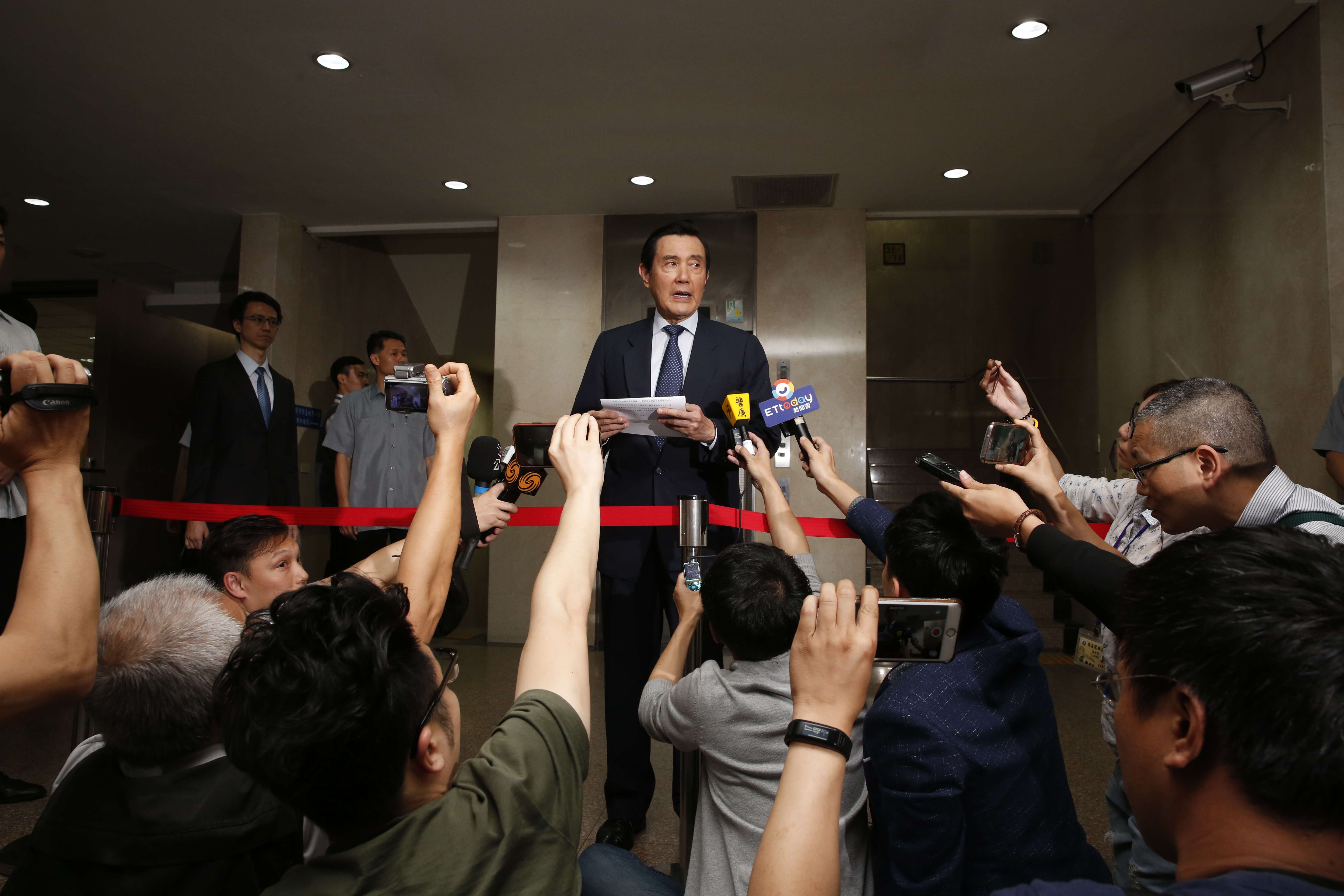 北檢發出新聞稿強調，馬前總統一再模糊焦點，混淆視聽，提出8大理由回批馬英九。