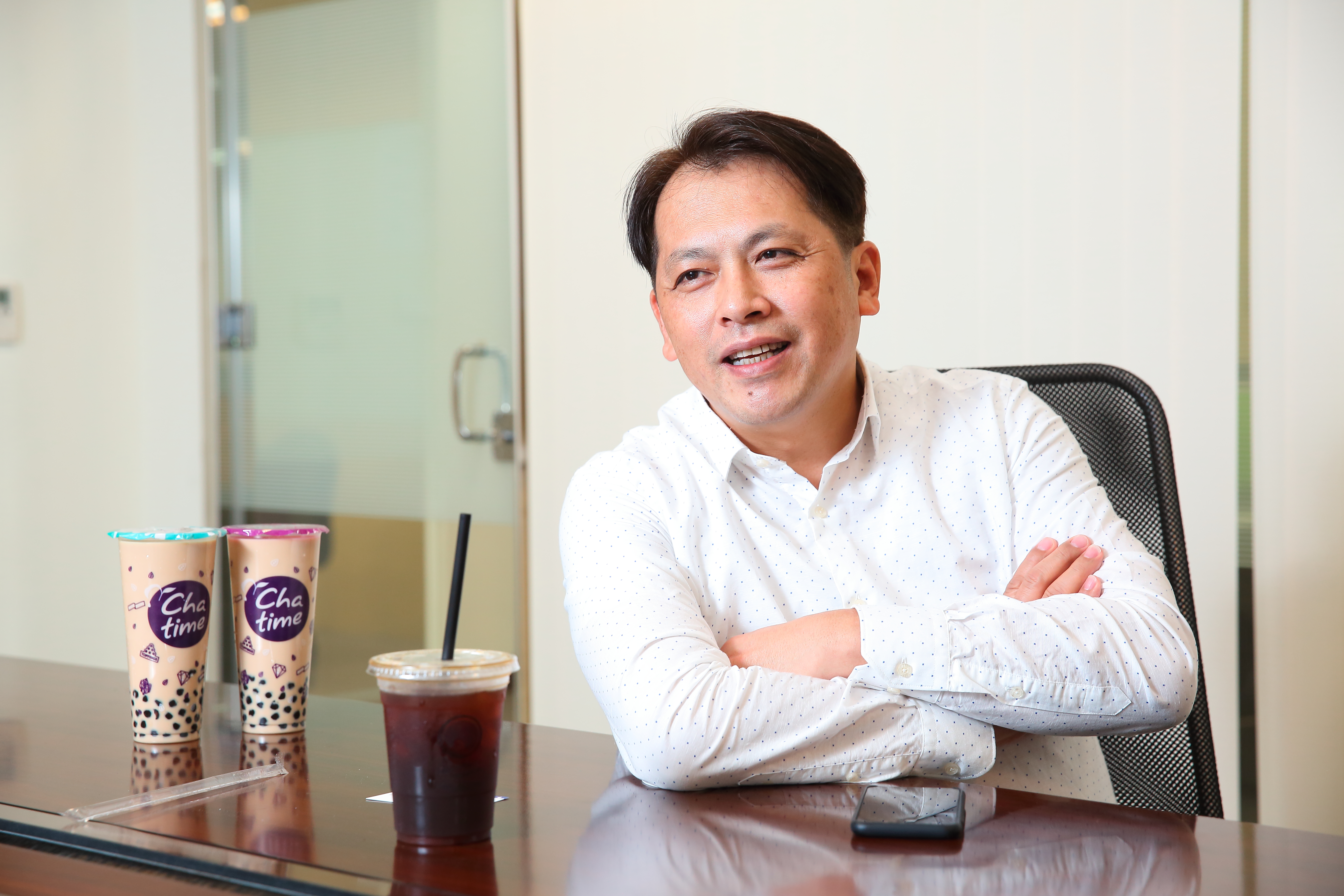 回想前進上海慘跌那一役，王耀輝坦然表示「那是一個無底洞，毅然決然結束」。