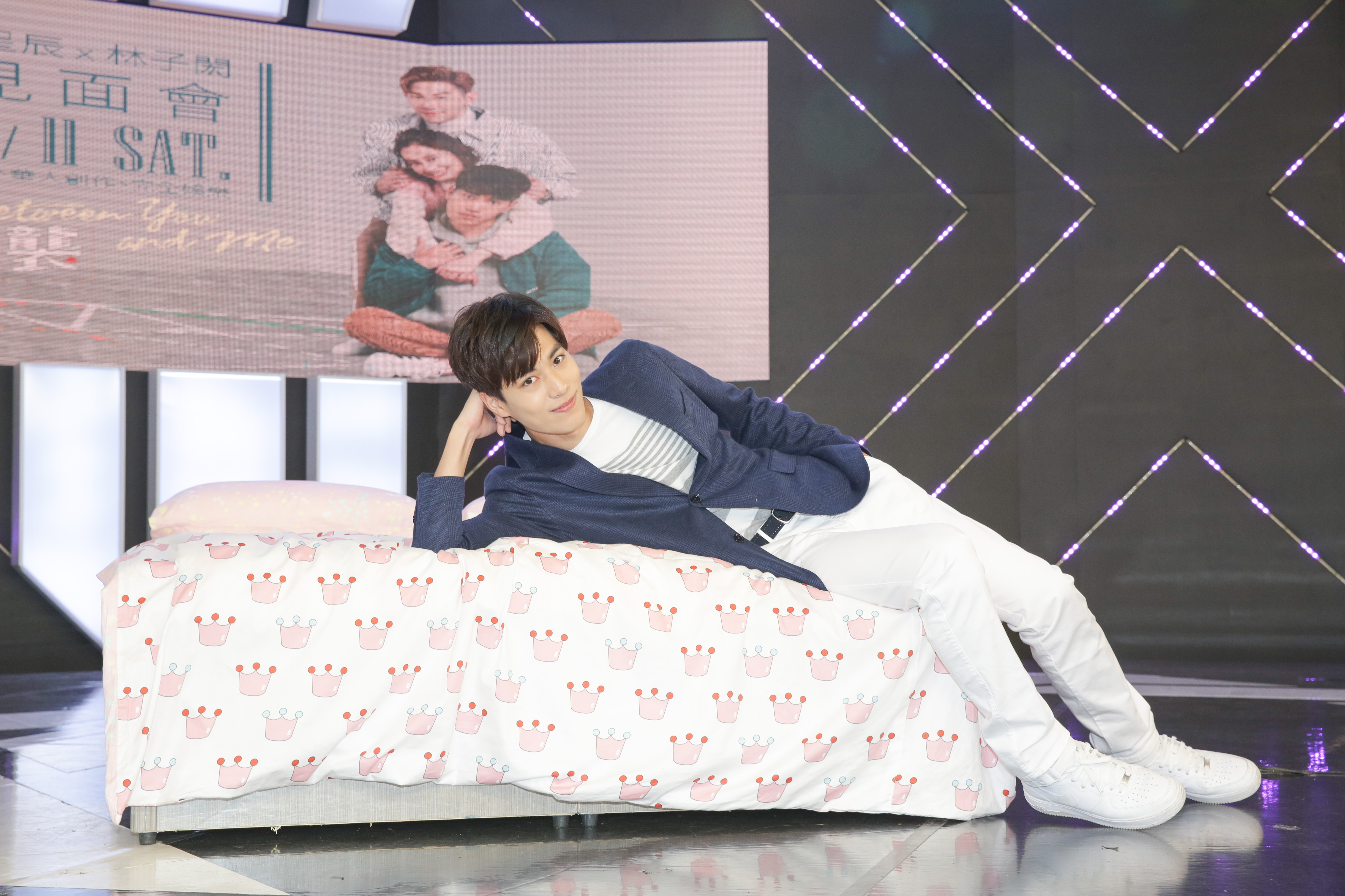 子閎大方認愛四葉草，戀愛話題有問必答。