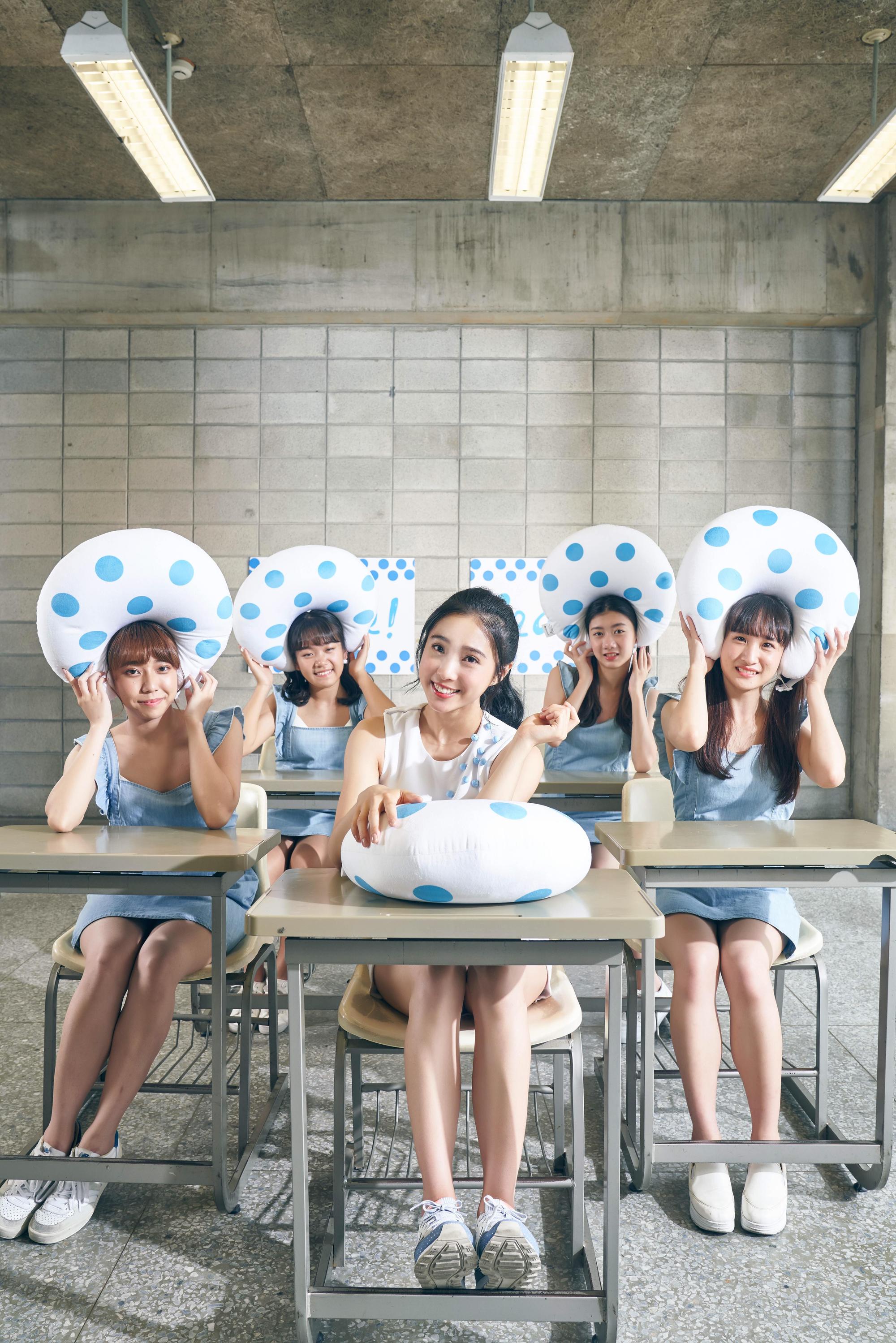 為了拍攝廣告,陳葦廷在鏡頭前狂灌飲料,一整天拍下來,喝掉6大罐。(就是音樂提供)