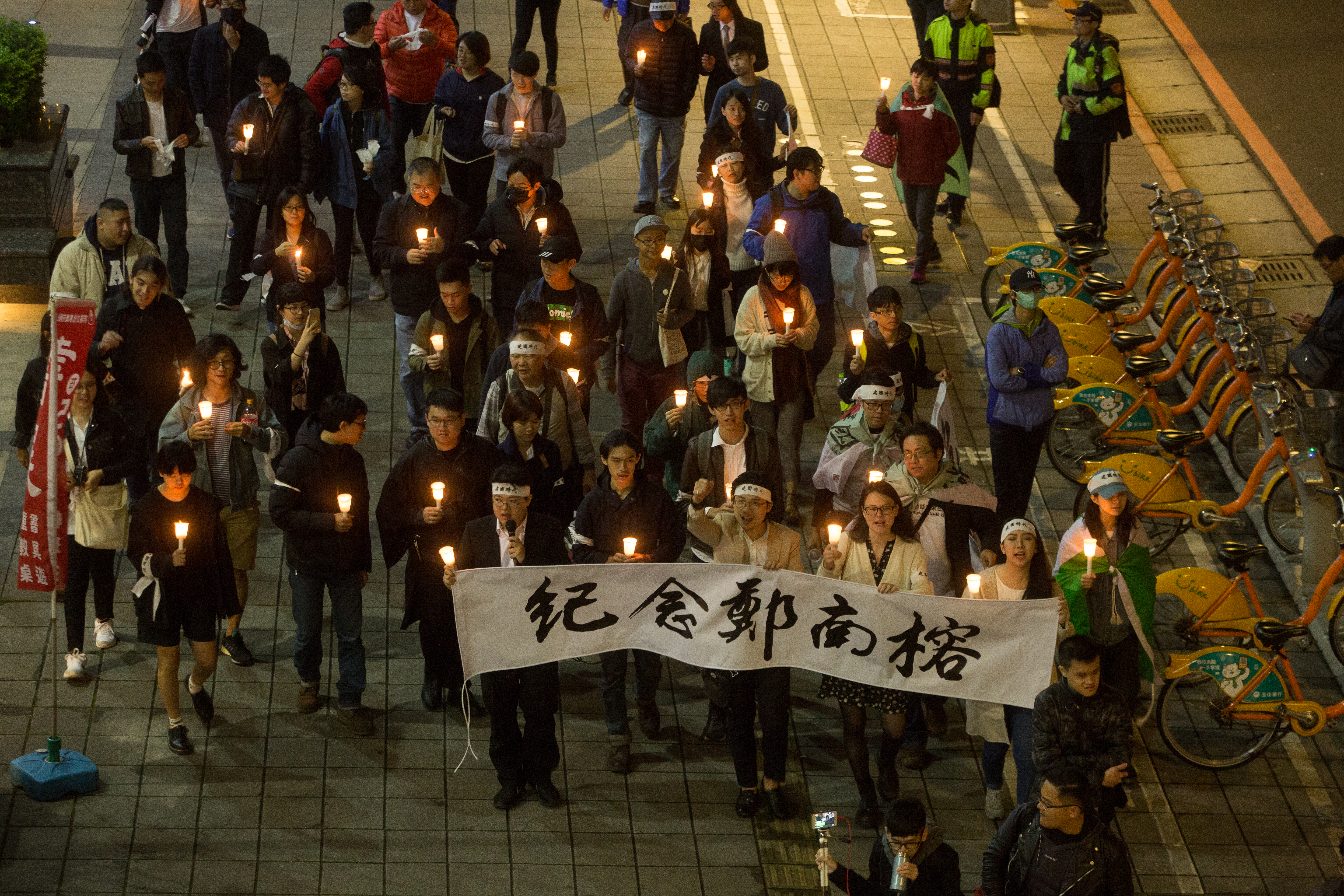 因參選新北市長的緣故，侯友宜過往追捕鄭南榕的過往浮上檯面被討論。