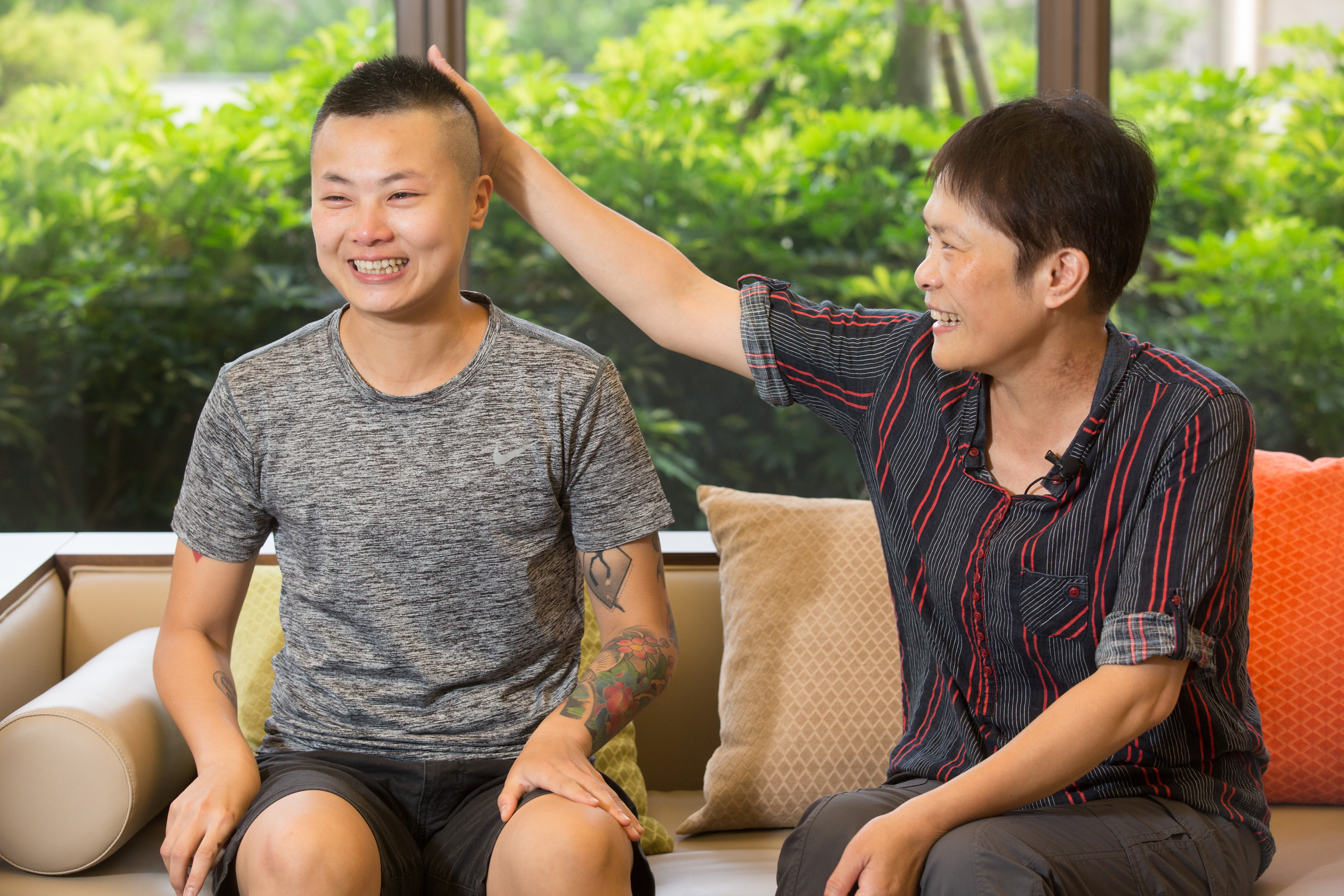 林祐瑄（左）與母親毛玫芸（右）自小就是無話不談的母女。