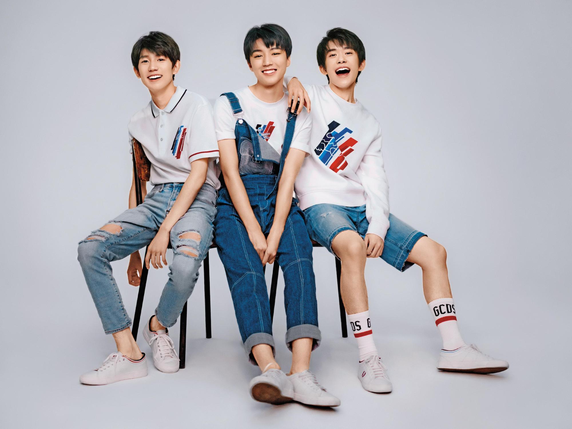 王俊凱(中)所屬的少男團體TFBOYS在兩岸三地擁有高人氣,其他成員王源(左)和易烊千璽(右)也擁有高知名度。(東方IC)