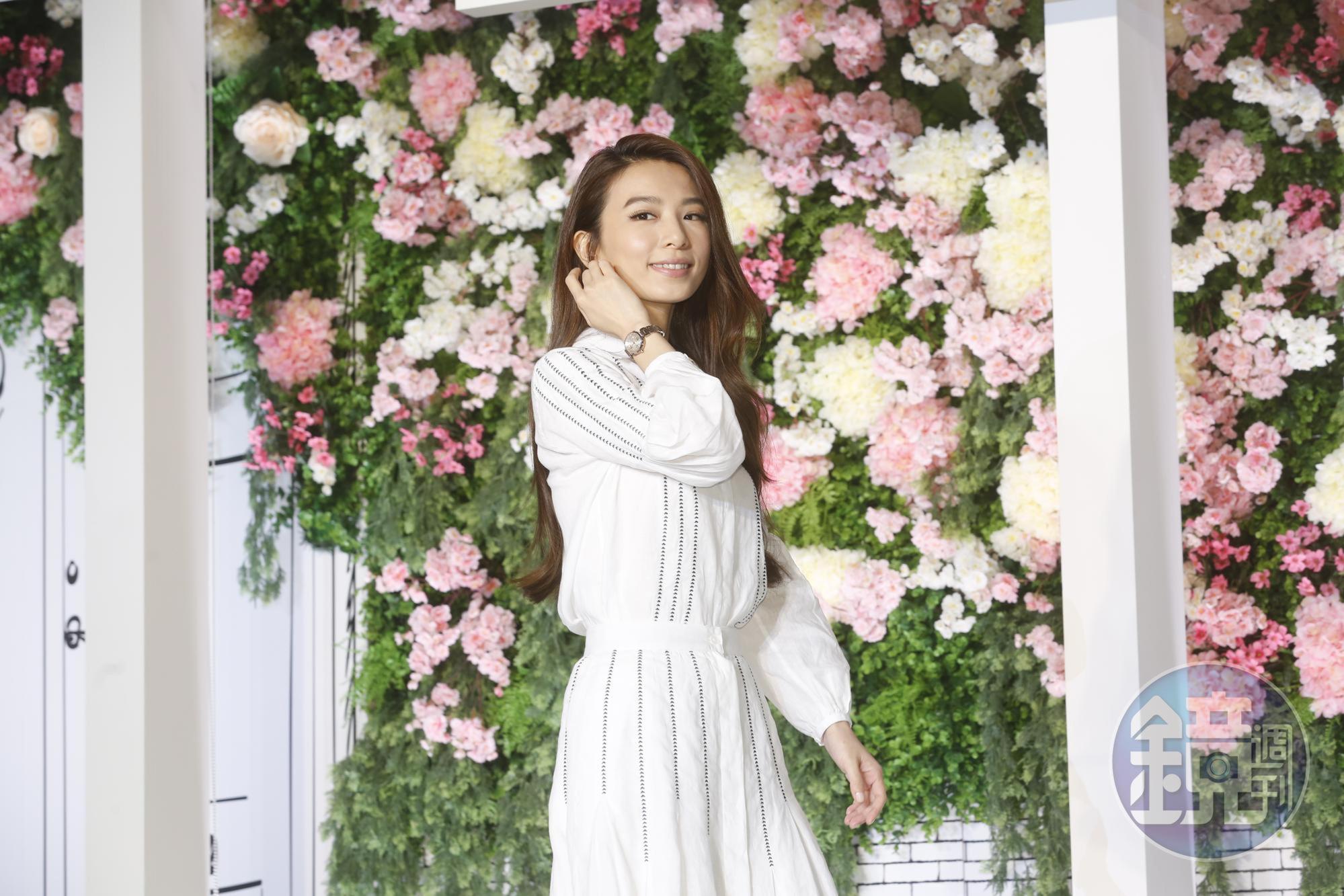 Hebe田馥甄第6年代言同品牌手錶。