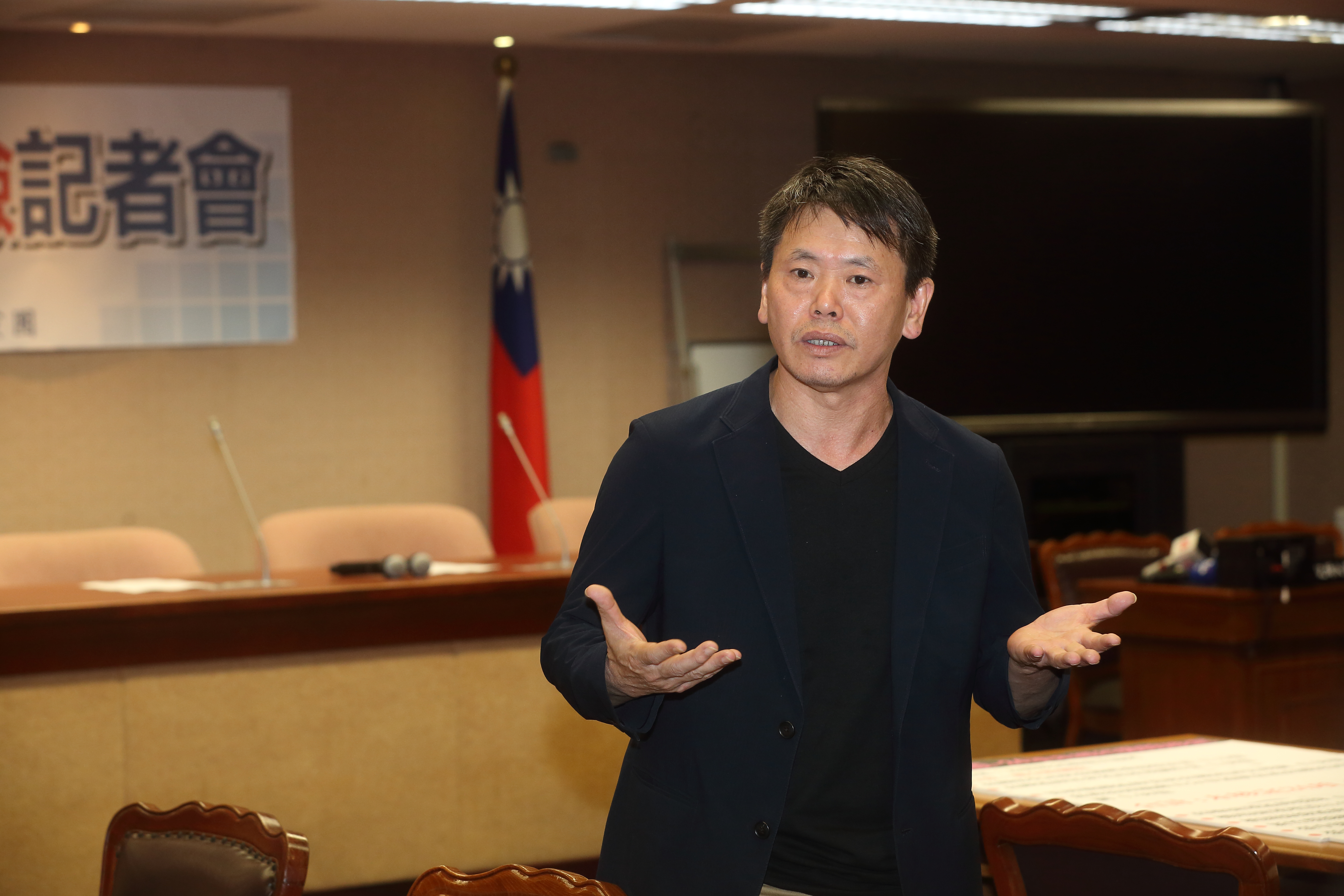 林為洲說，這段期間與國民黨溝通並不順利。