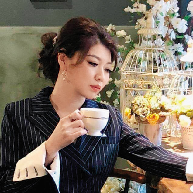林渝宸去年宣布雲匯醫控股將赴澳洲上市後,密集在媒體及網路曝光。(翻攝林渝宸臉書)