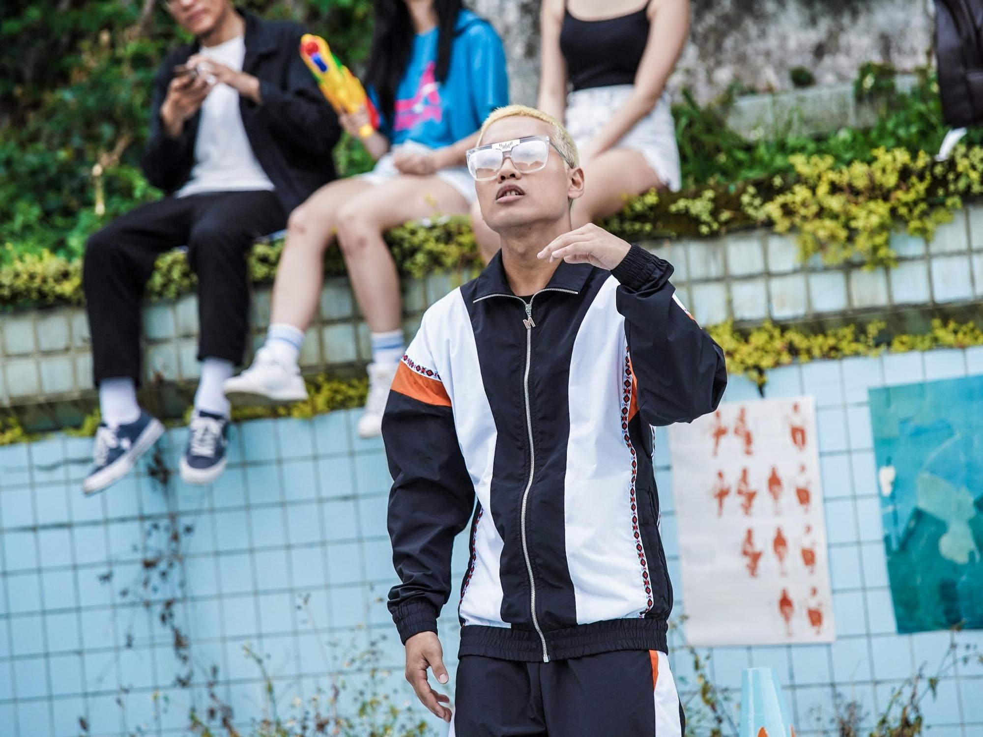 ShiShr許時加盟新東家角落娛樂後,推出首張EP《Healthy Party》。(角落娛樂提供)