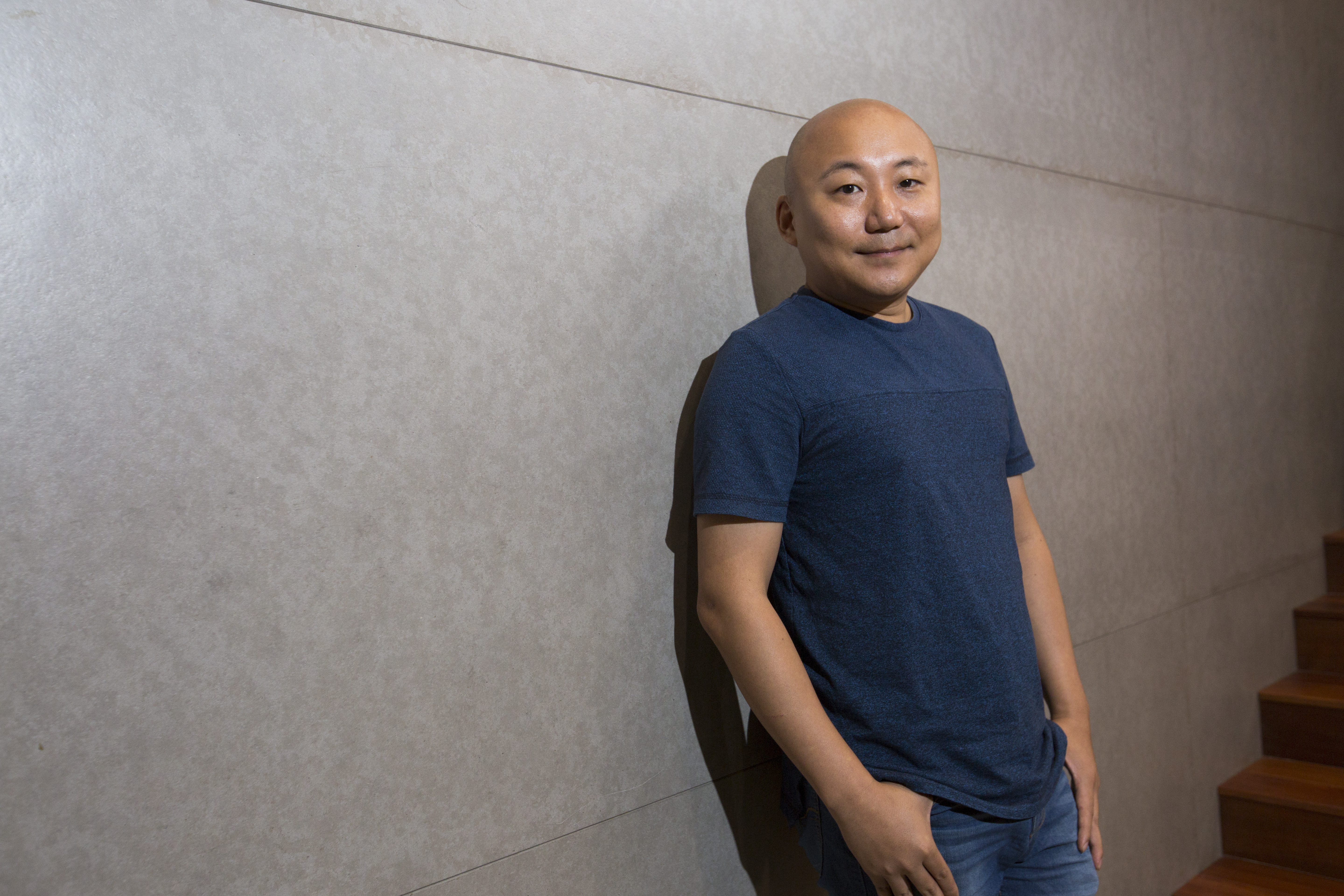 漫畫家周浩旻在韓國有「破壞王」之稱，《與神同行-神的審判》改編成電影大賣，一舉打破魔咒。