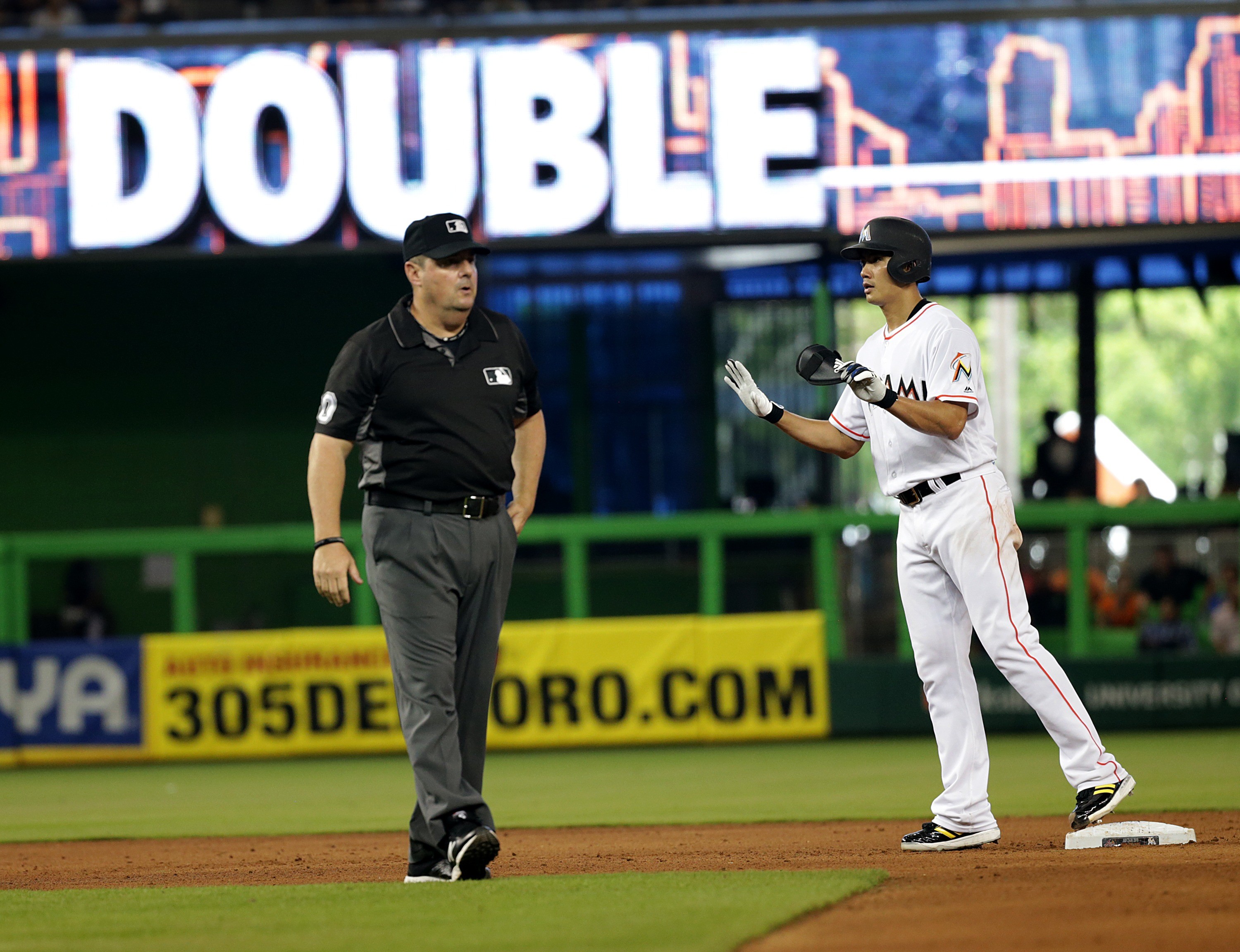 陳偉殷今天（25日）投打俱佳，不僅獲得優質先發，更奪下本季第3勝。（東方IC）