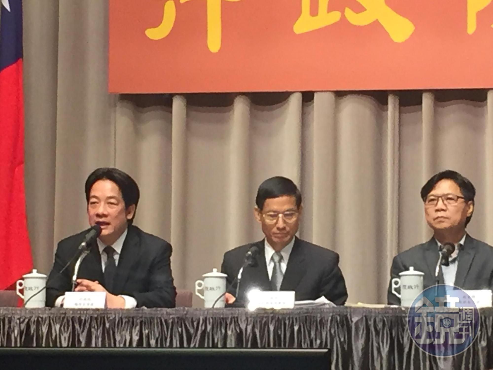 行政院長賴清德宣布搶救少子化問題，負擔最大的保母費用以每個月補貼6000元，降低每戶的托兒支出以鼓勵提升生育率。